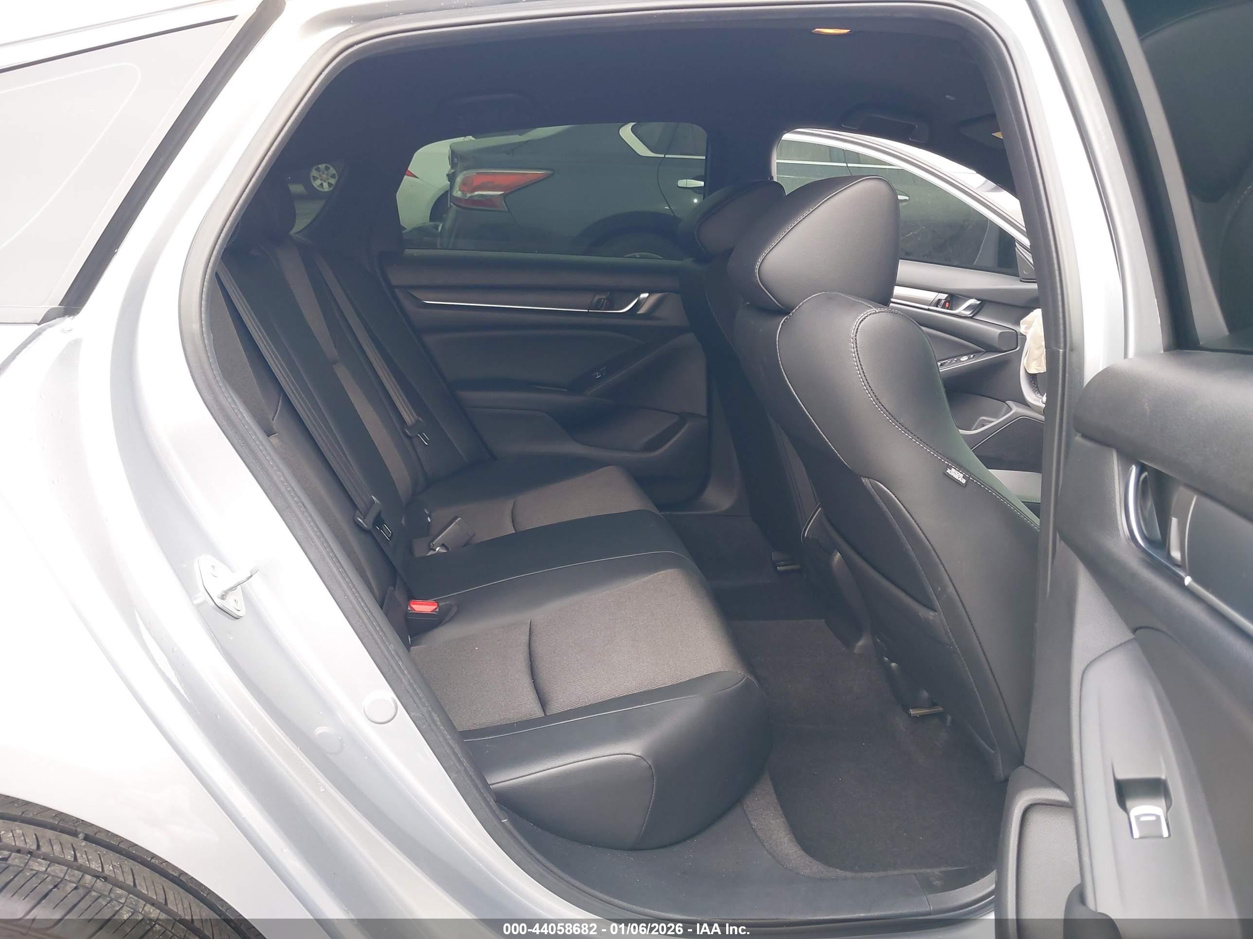HONDA ACCORD image 8