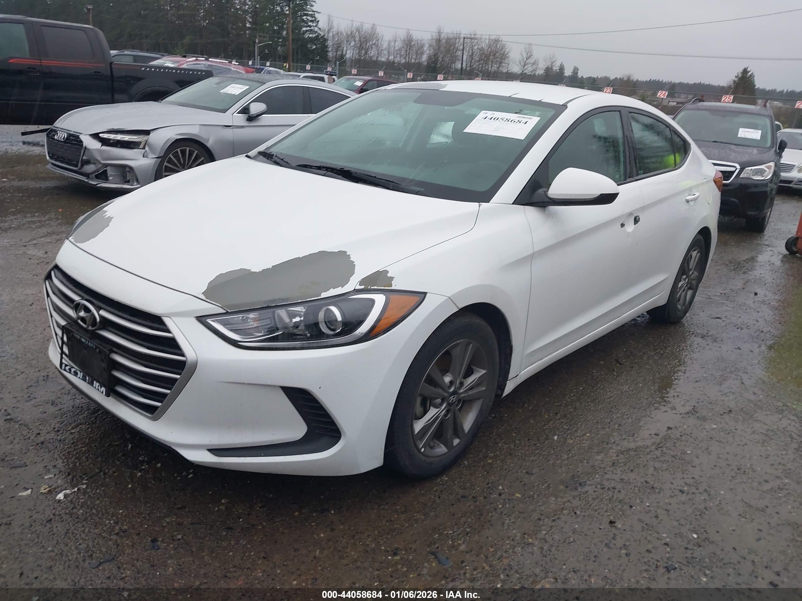 HYUNDAI ELANTRA image 2