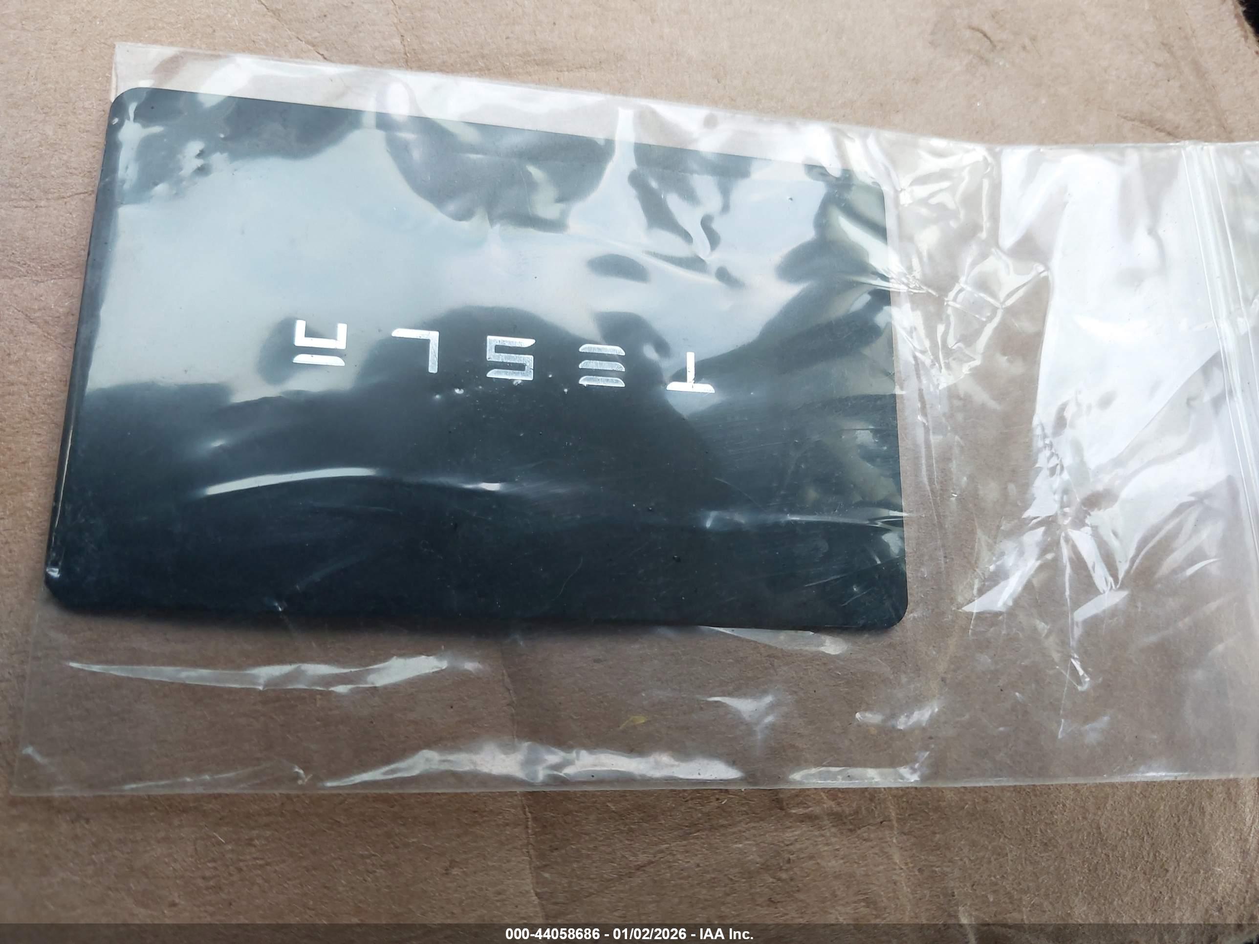 TESLA MODEL image 11