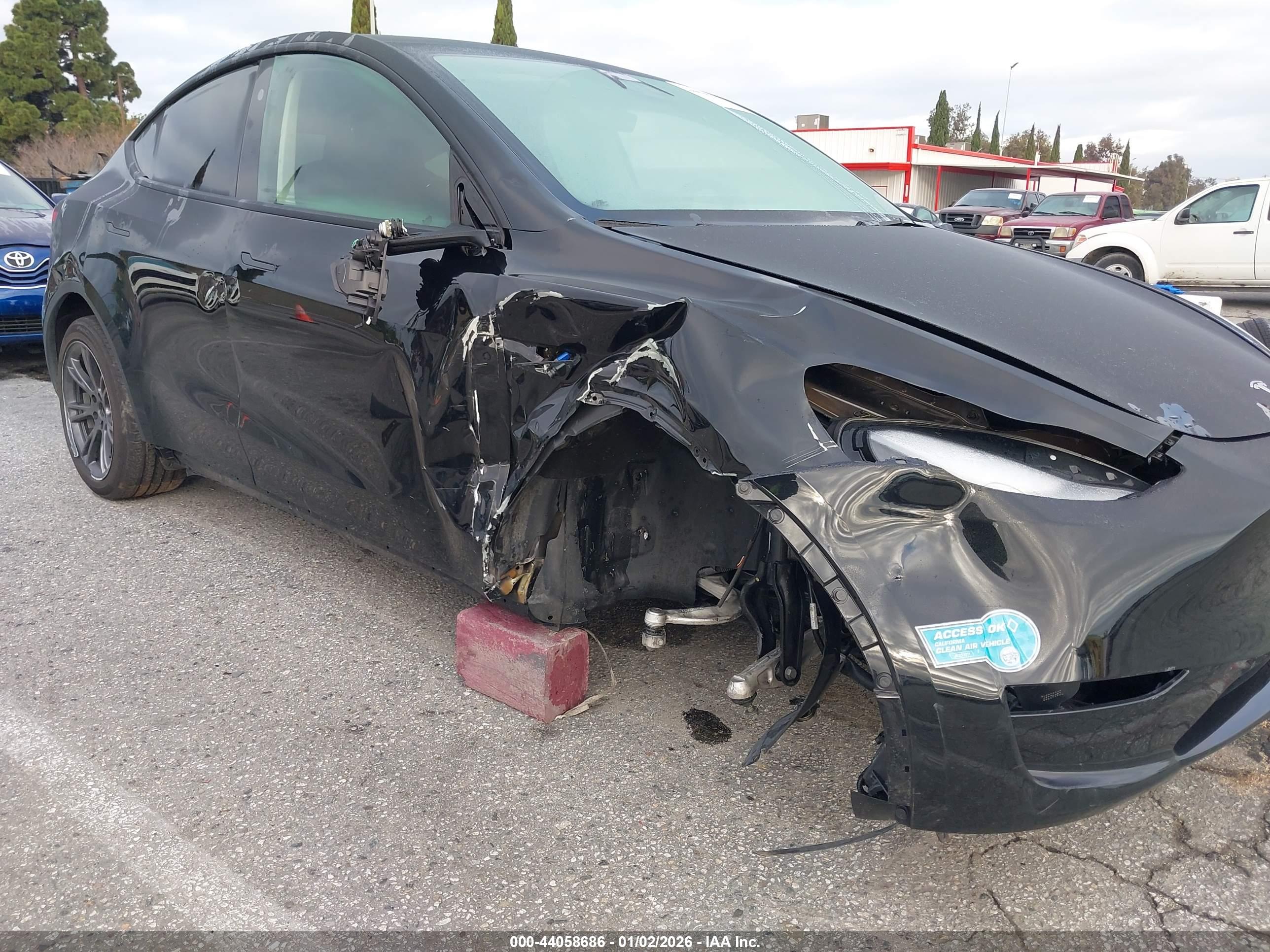 TESLA MODEL image 6