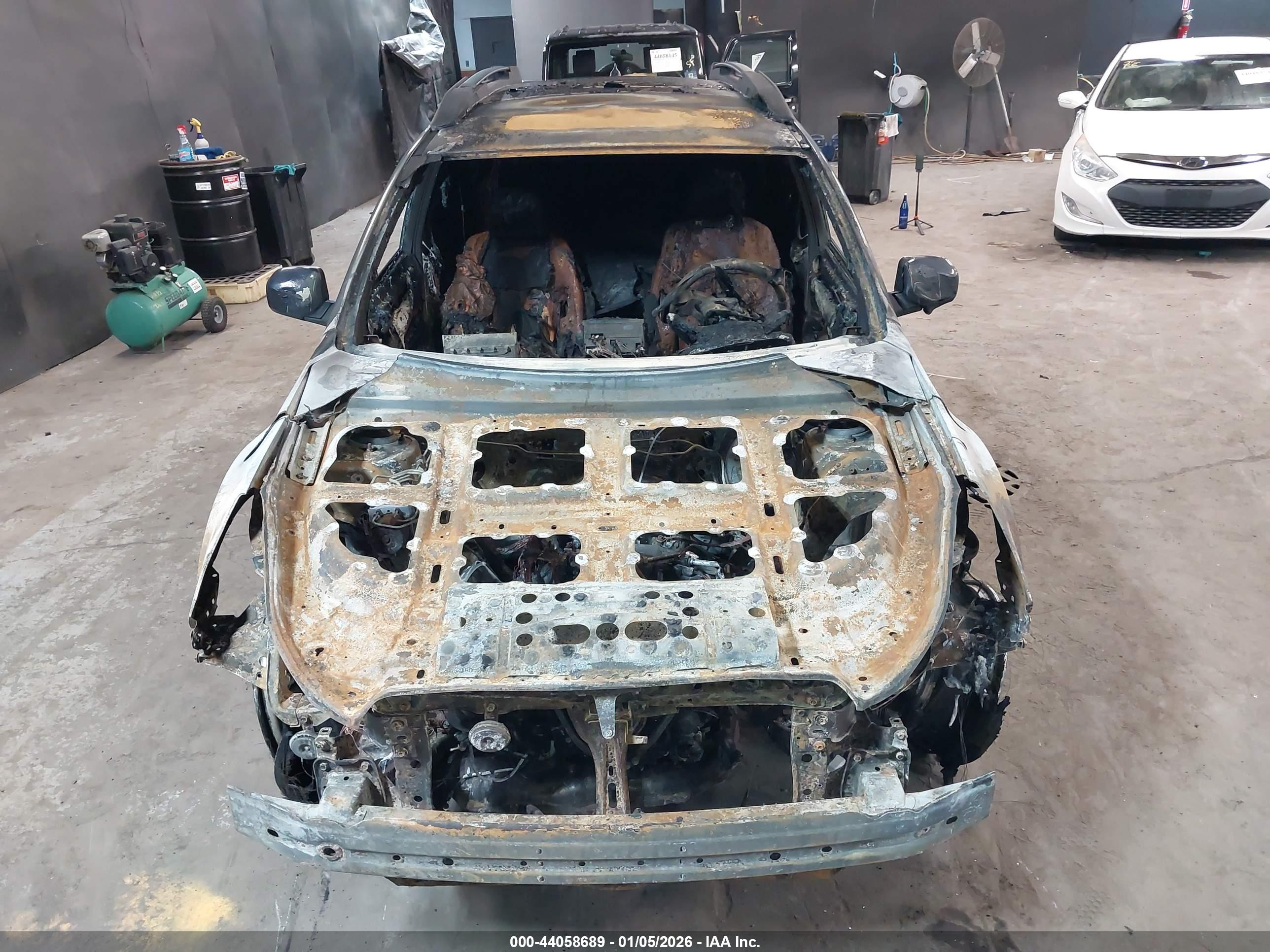 SUBARU OUTBACK image 6