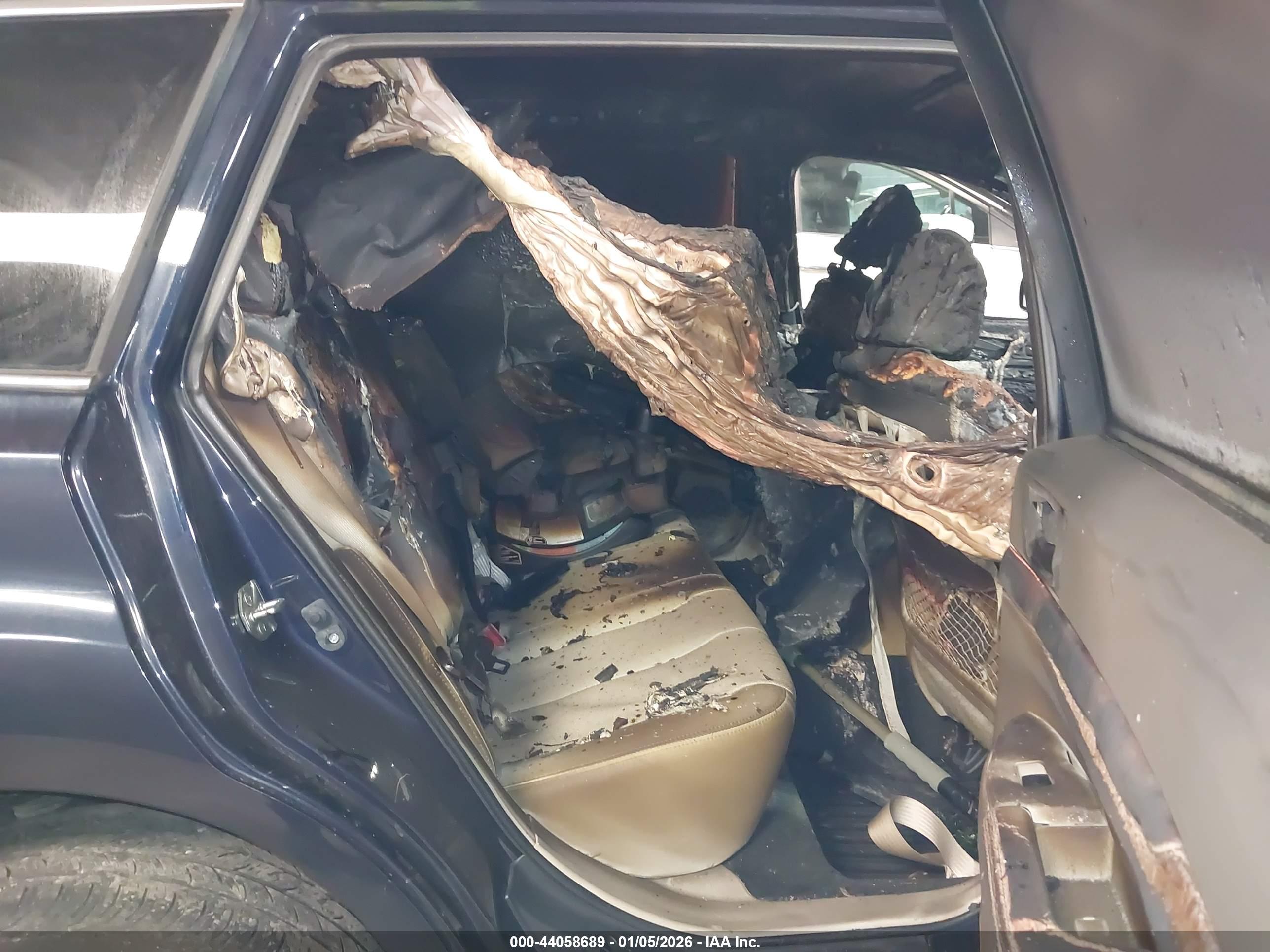 SUBARU OUTBACK image 8