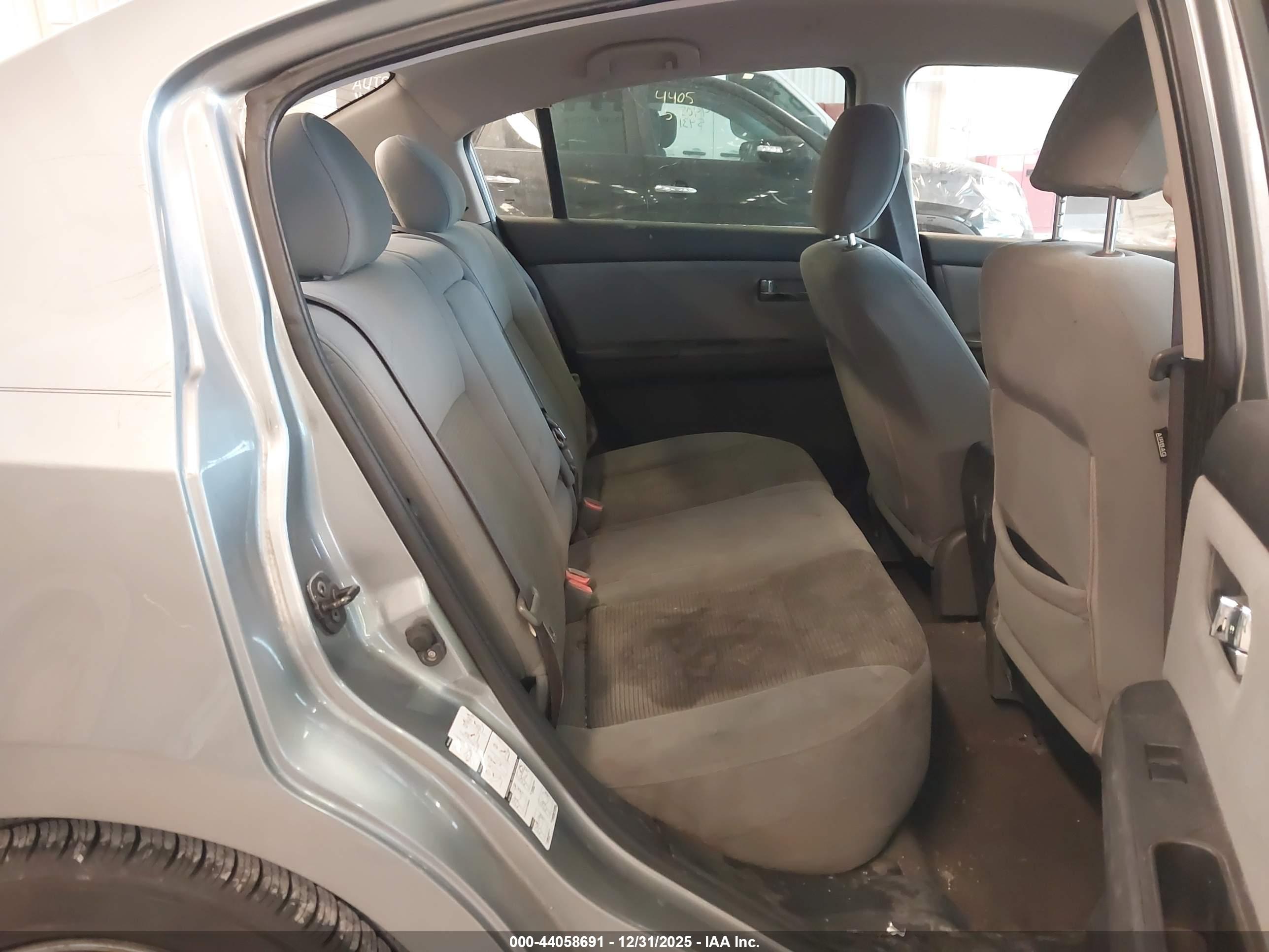 NISSAN SENTRA image 8