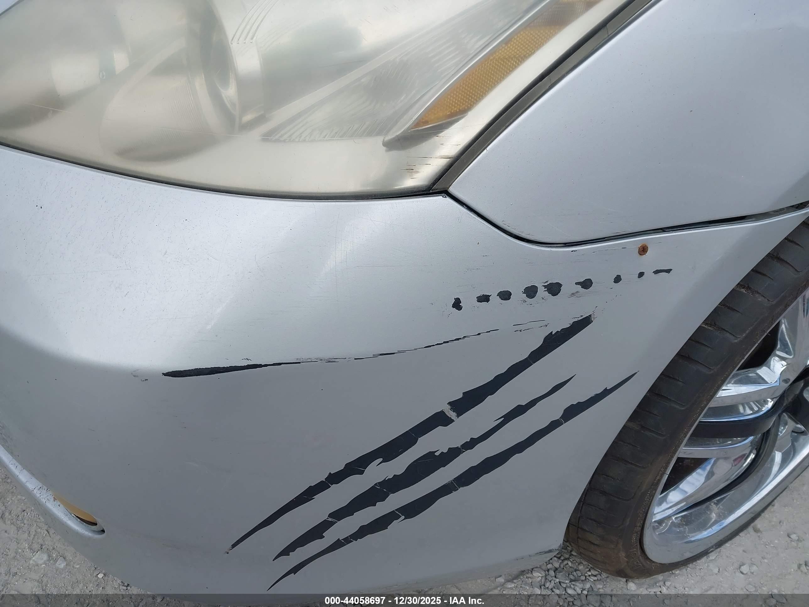 LEXUS ES image 6