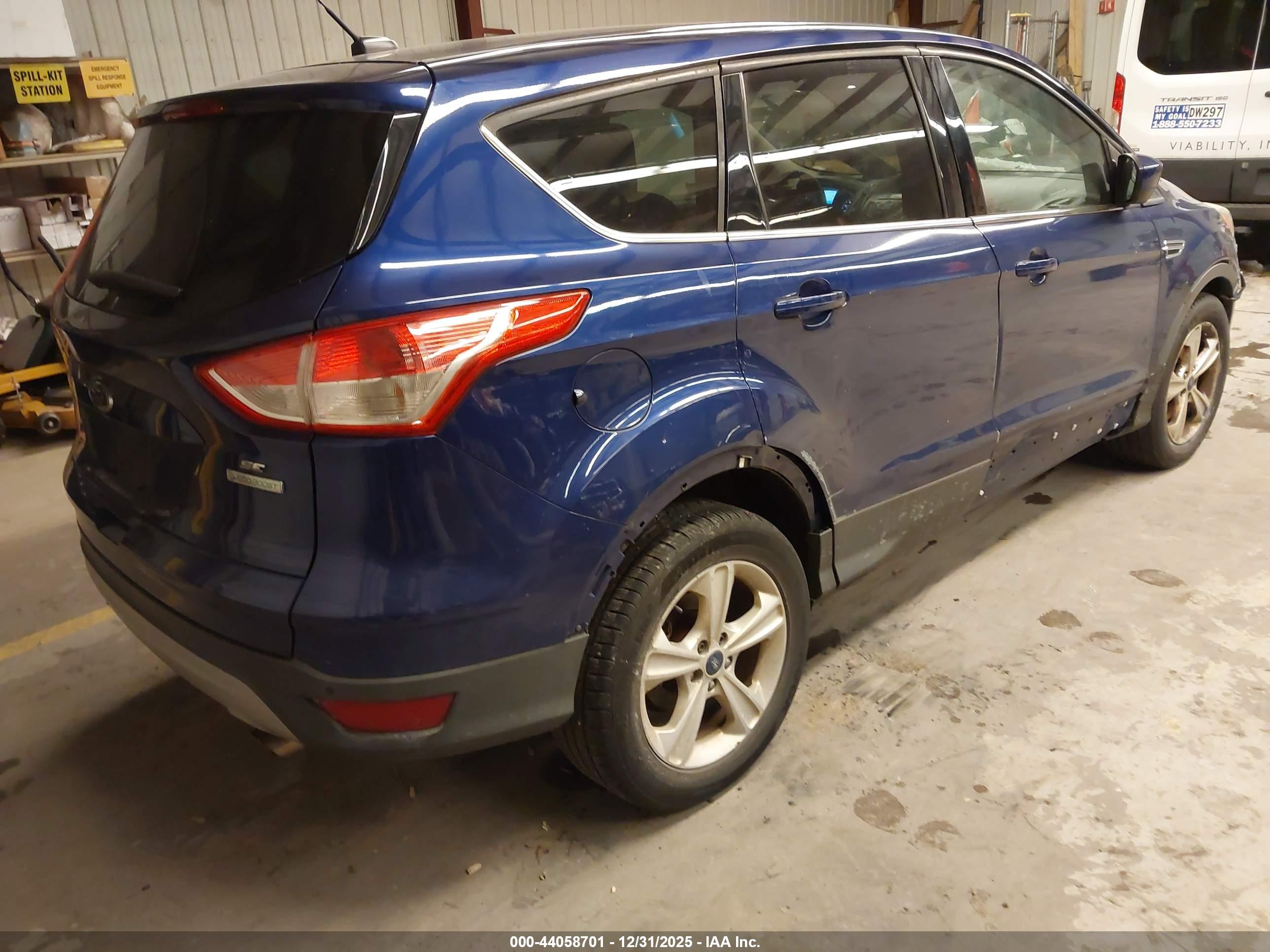 FORD ESCAPE image 4