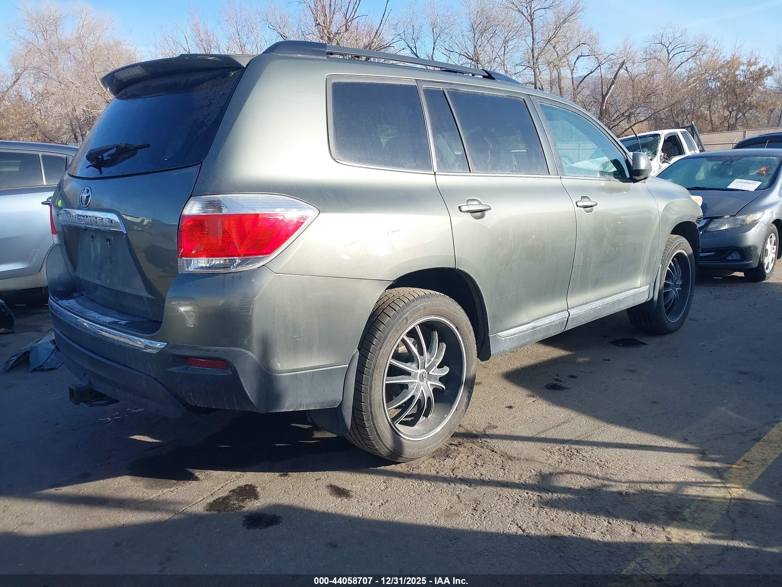 TOYOTA HIGHLANDER image 4