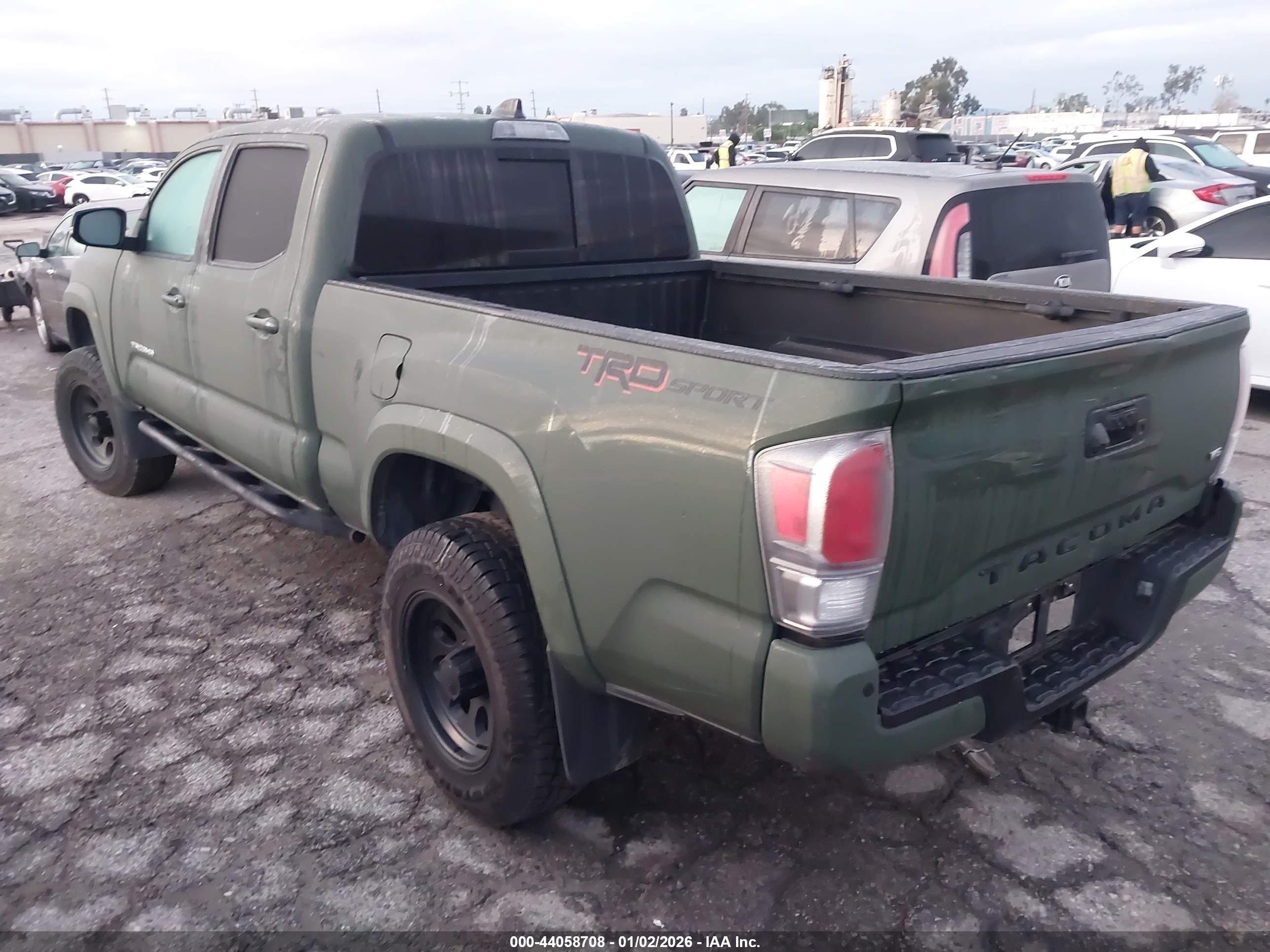 TOYOTA TACOMA image 3
