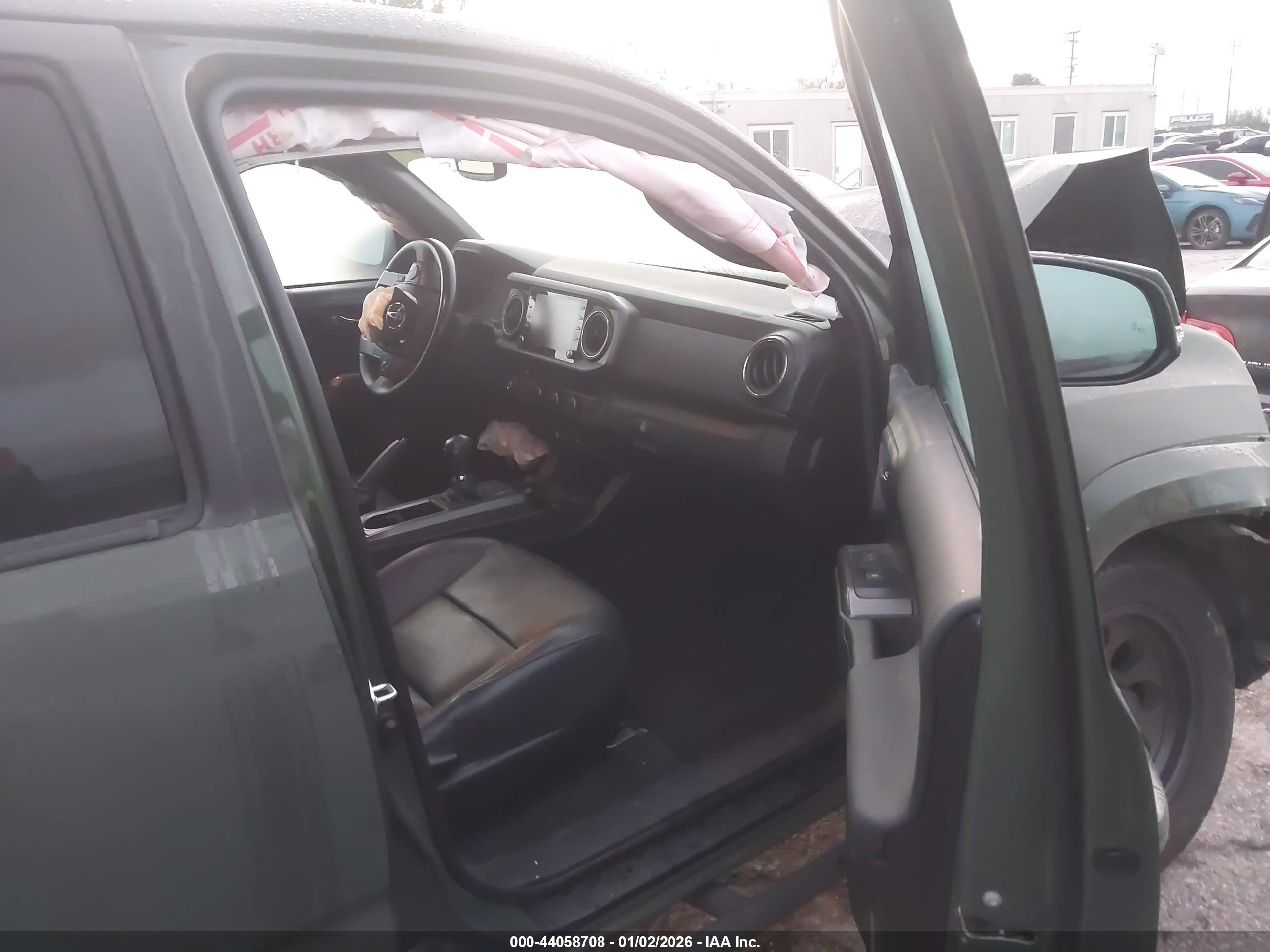 TOYOTA TACOMA image 5