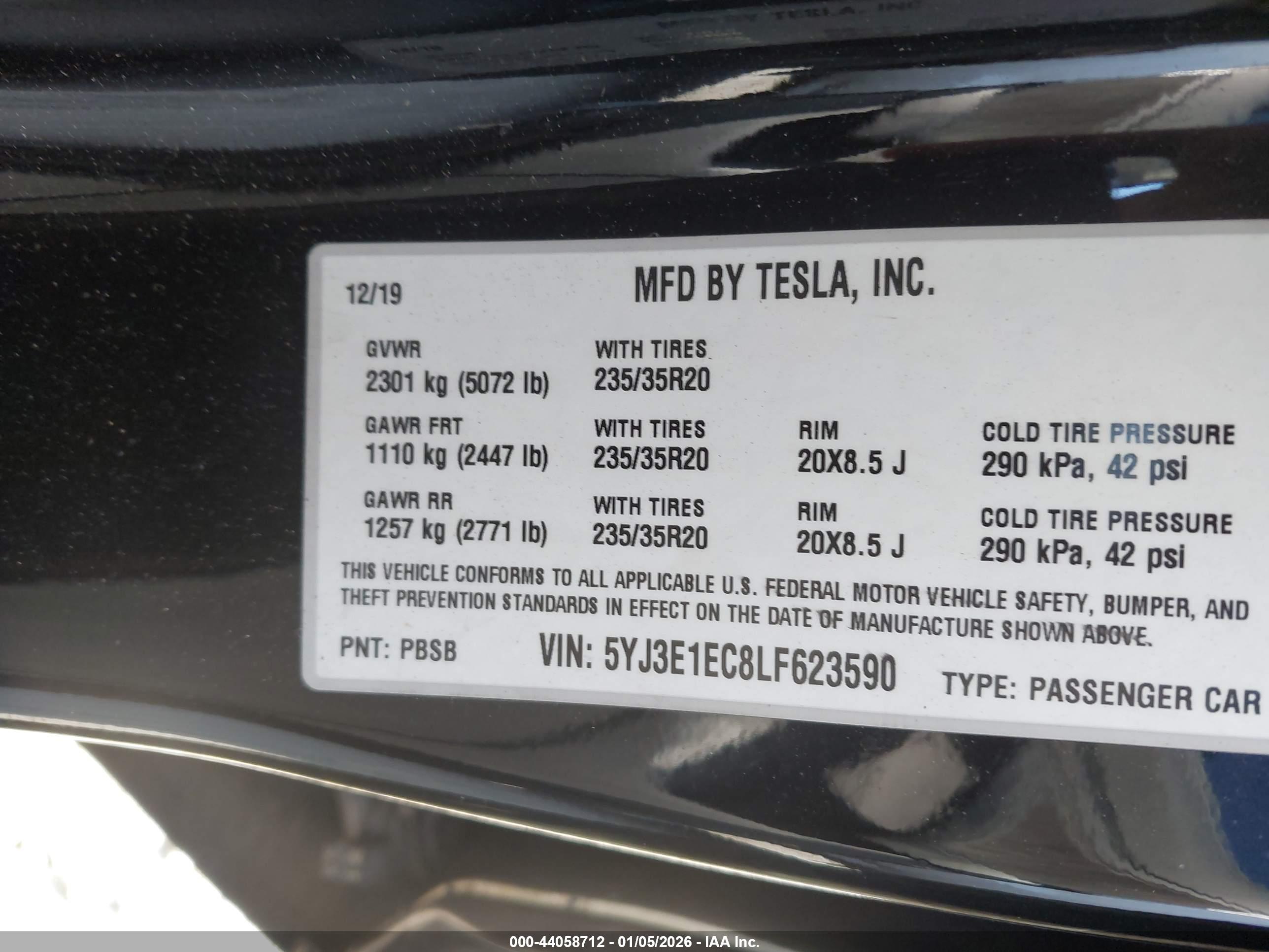 TESLA MODEL image 9