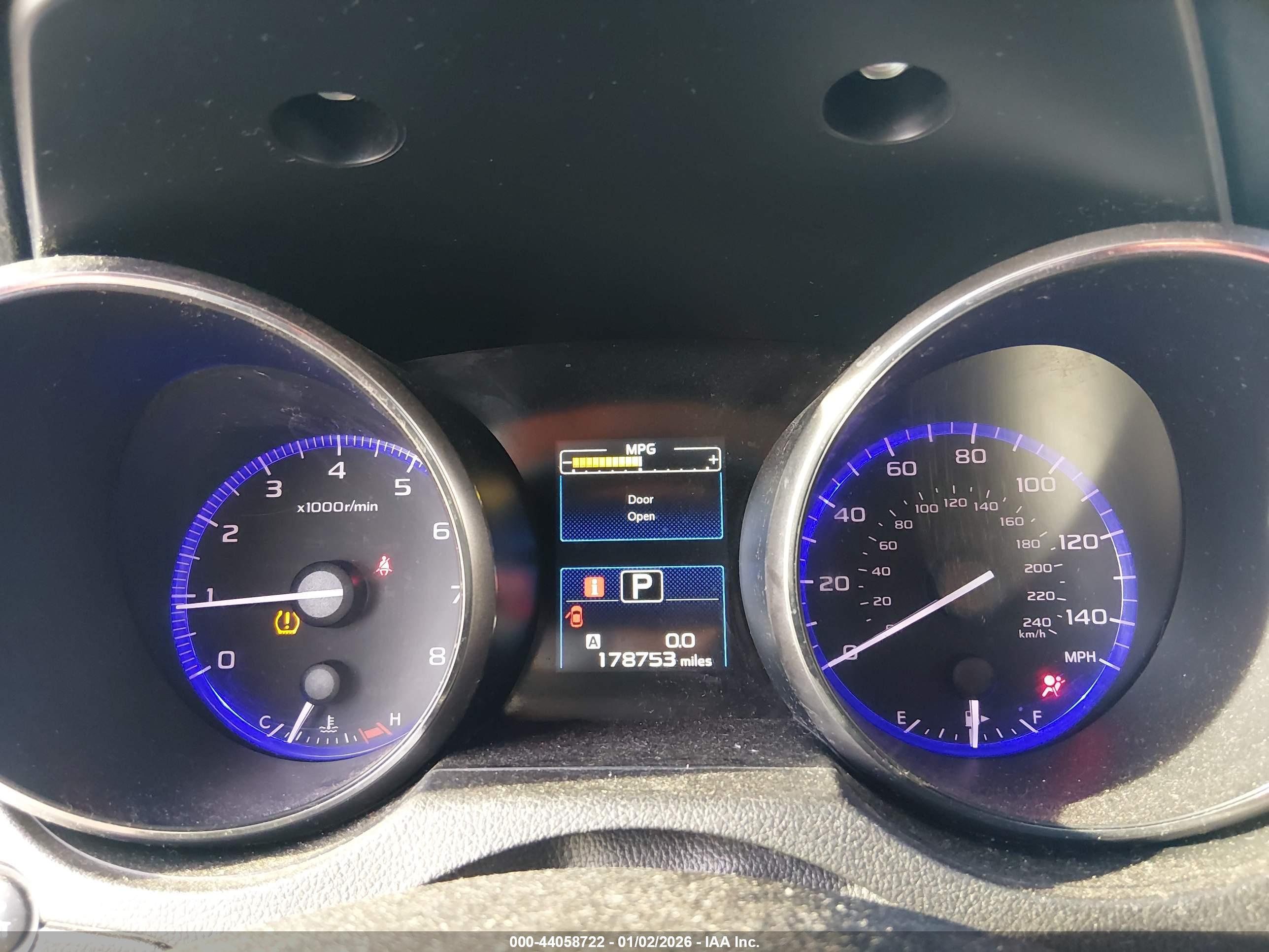 SUBARU OUTBACK image 7
