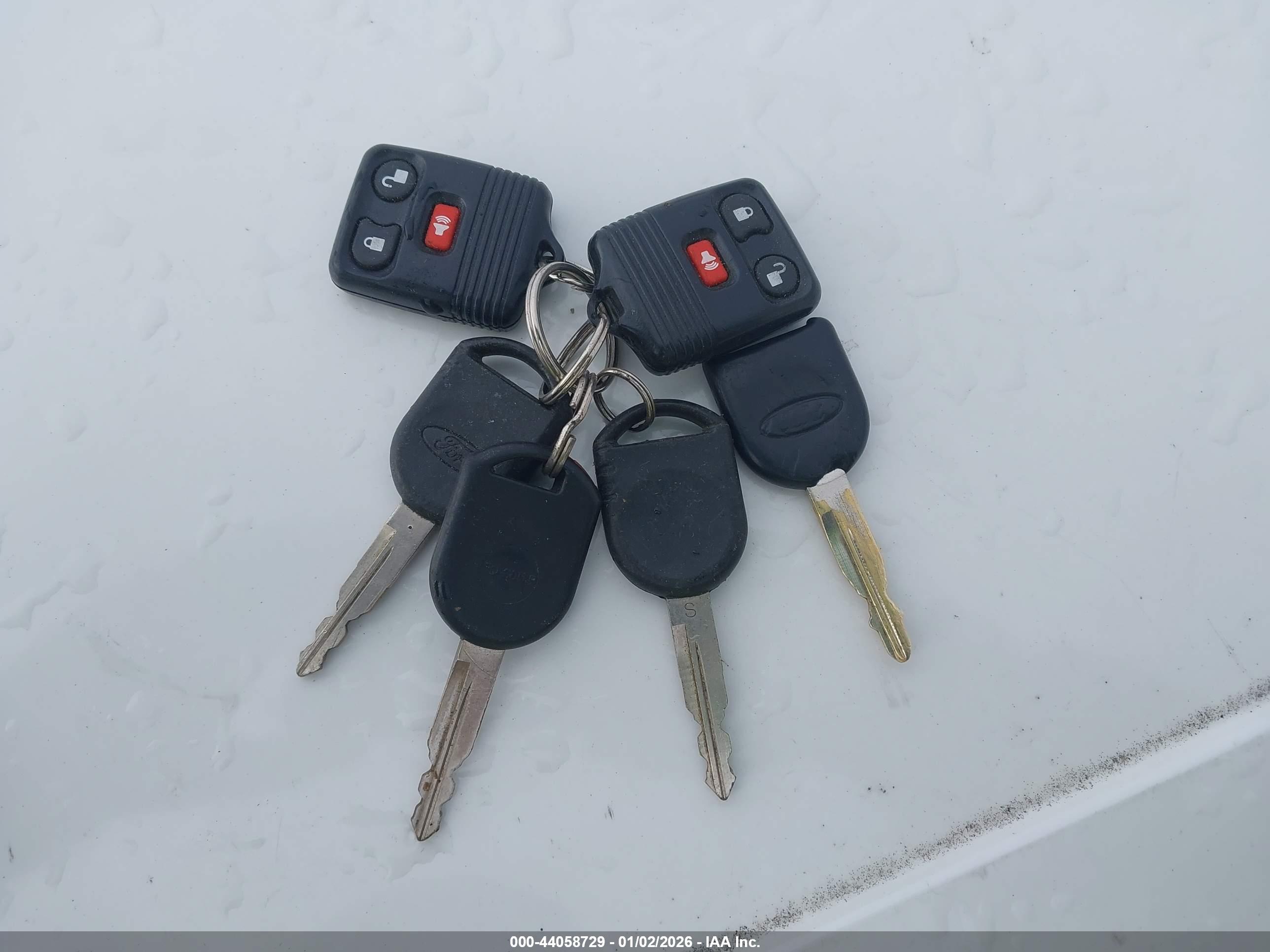 FORD FREESTAR image 11