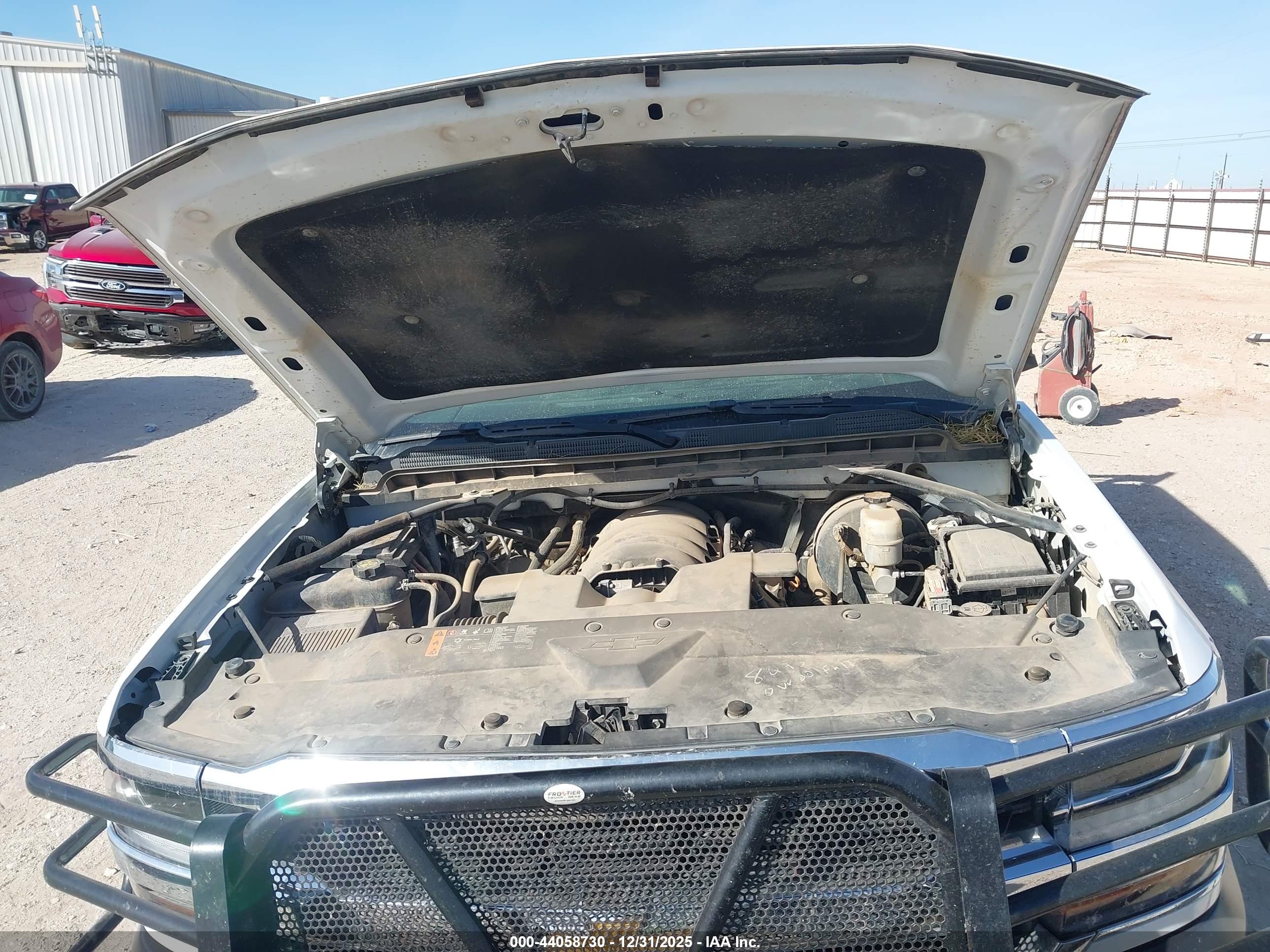 CHEVROLET SILVERADO image 10