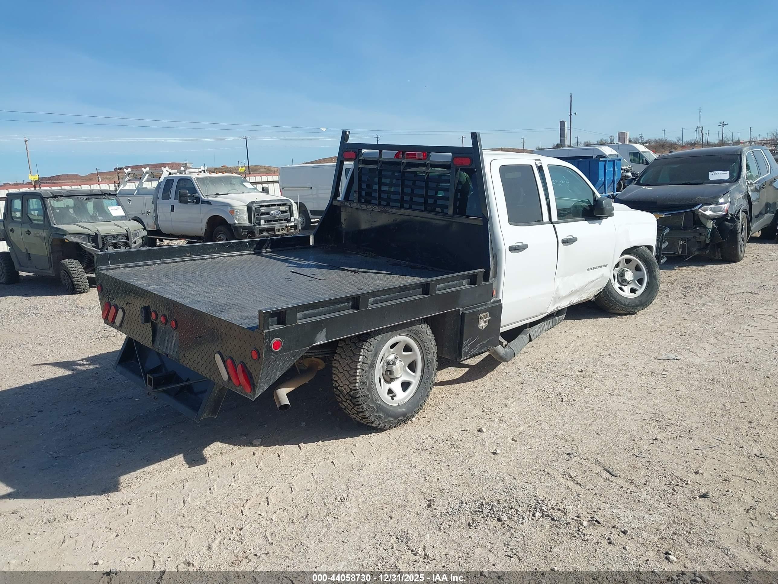 CHEVROLET SILVERADO image 4