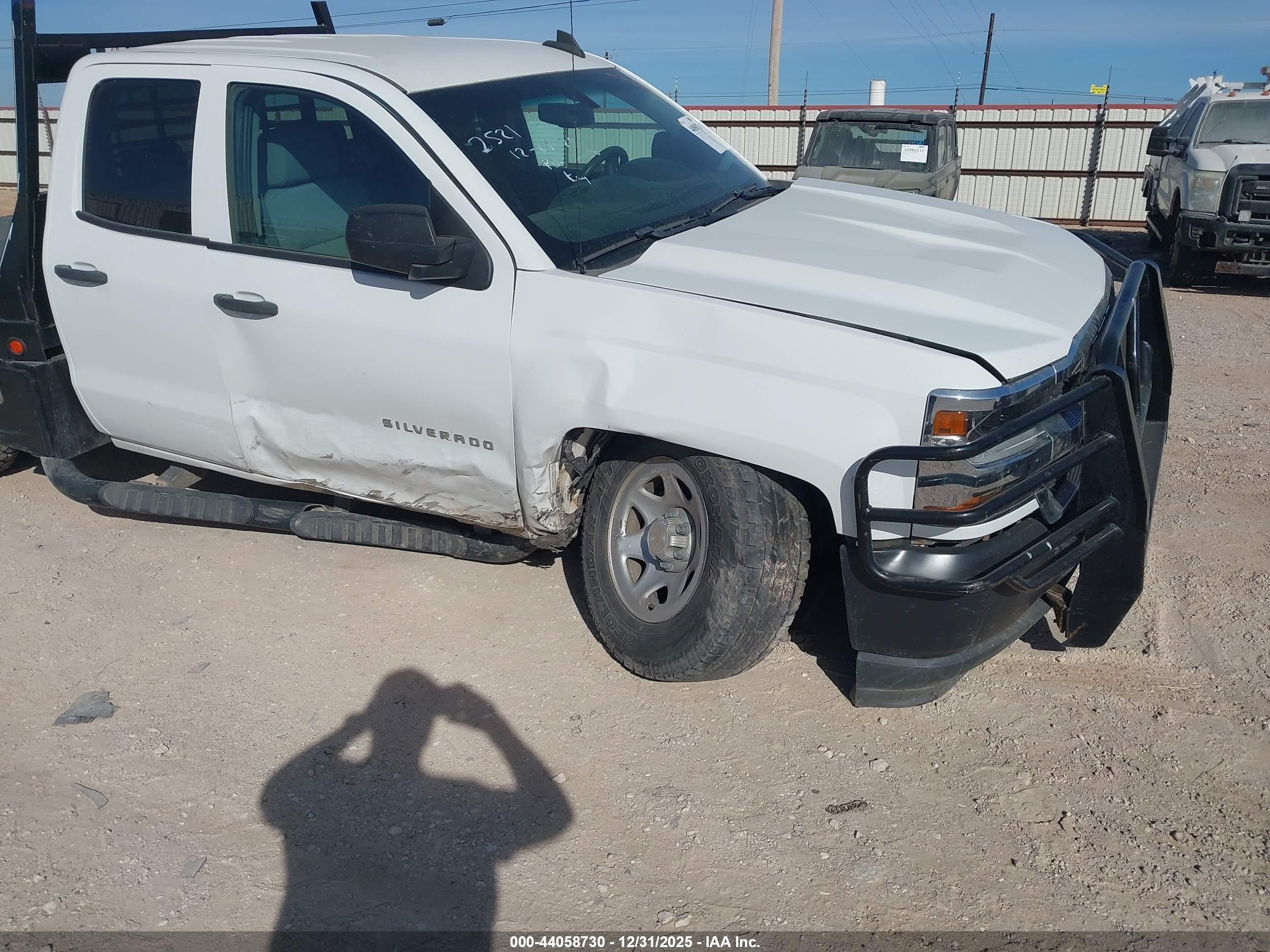 CHEVROLET SILVERADO image 6