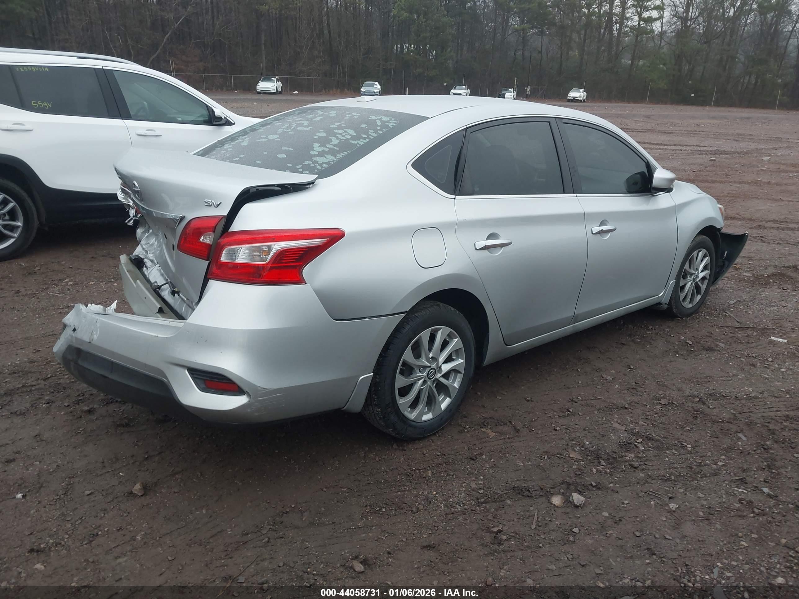 NISSAN SENTRA image 4