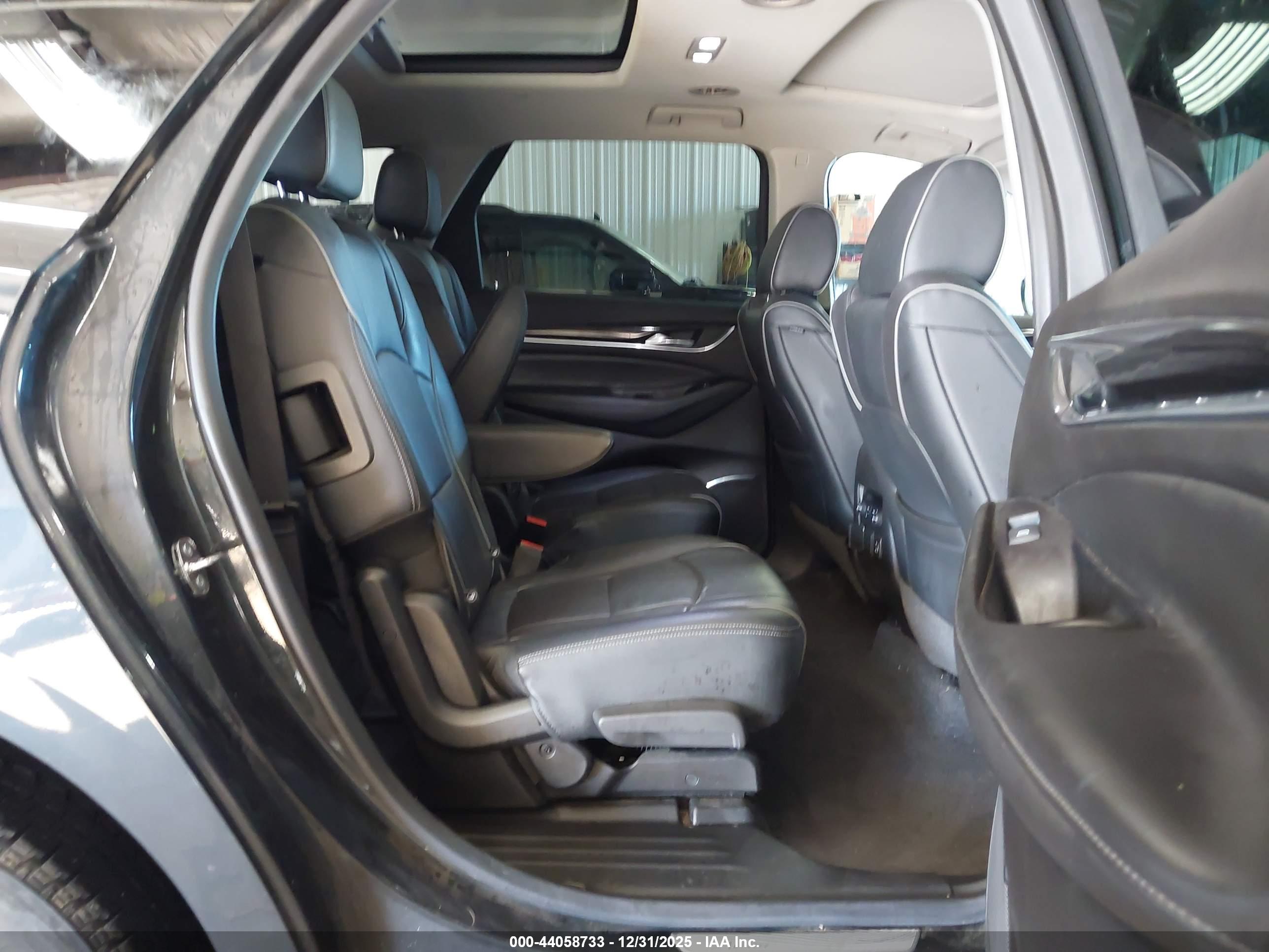 BUICK ENCLAVE image 8
