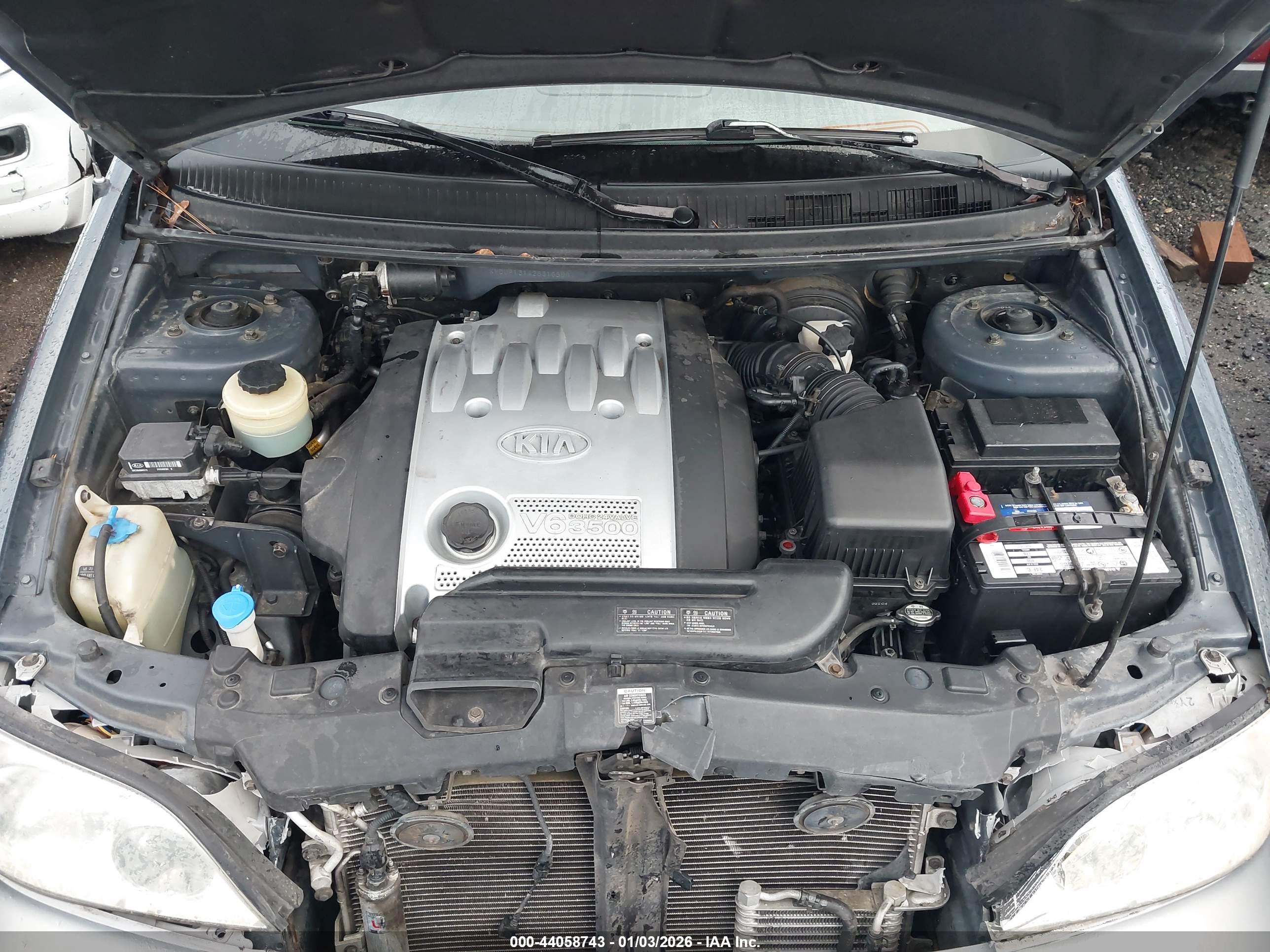 KIA SEDONA image 10