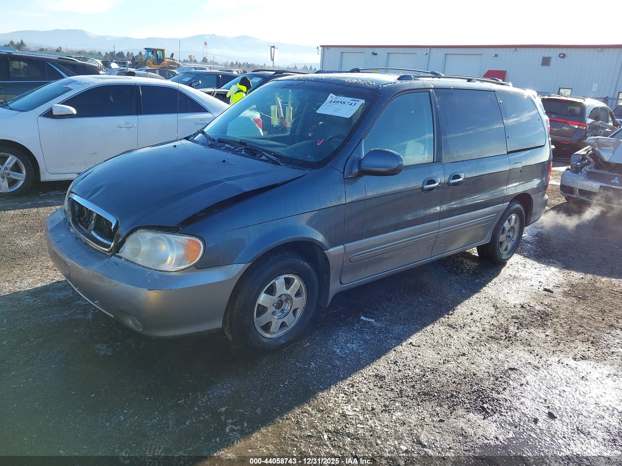 KIA SEDONA image 2