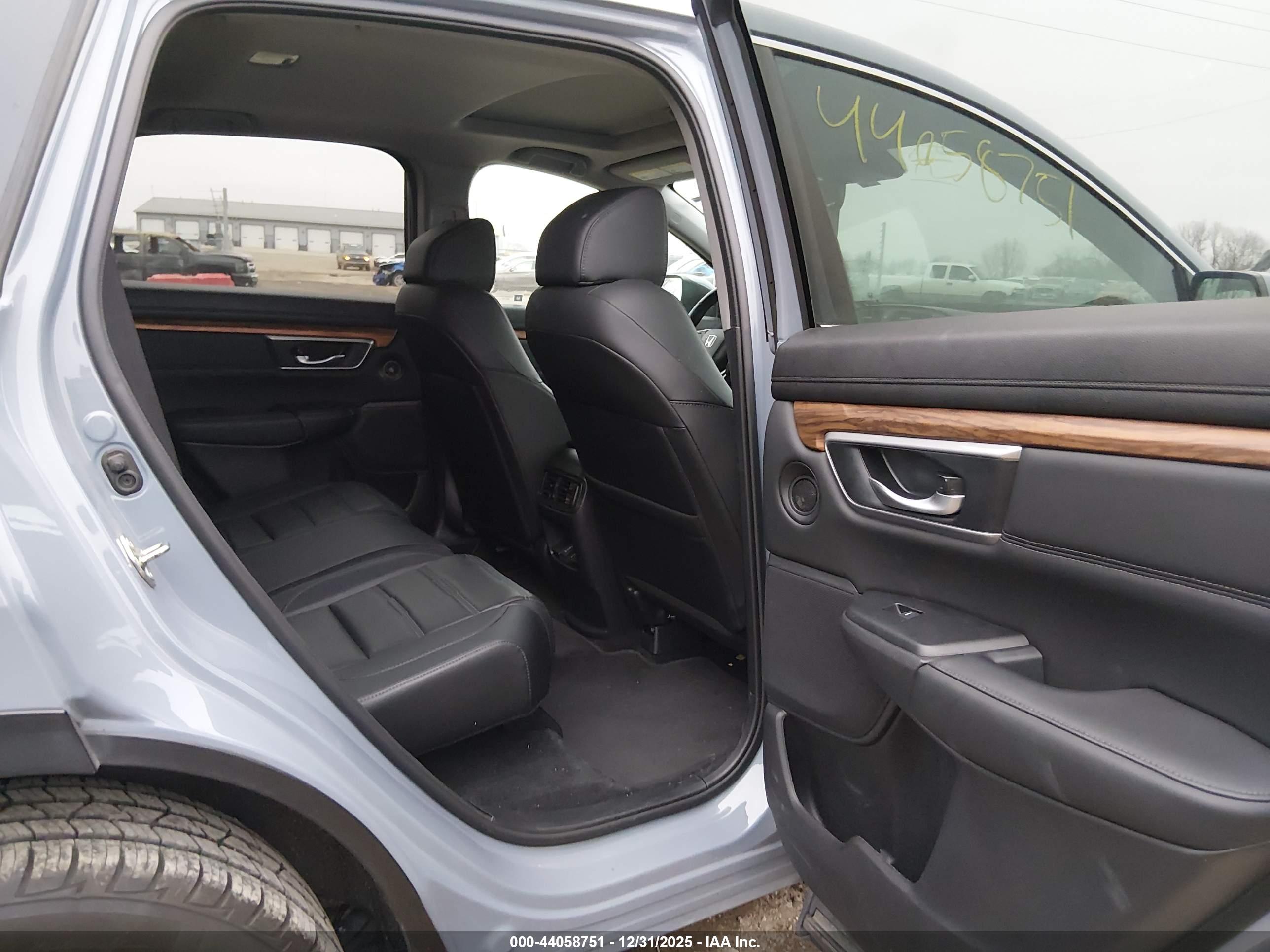 HONDA CR-V image 8