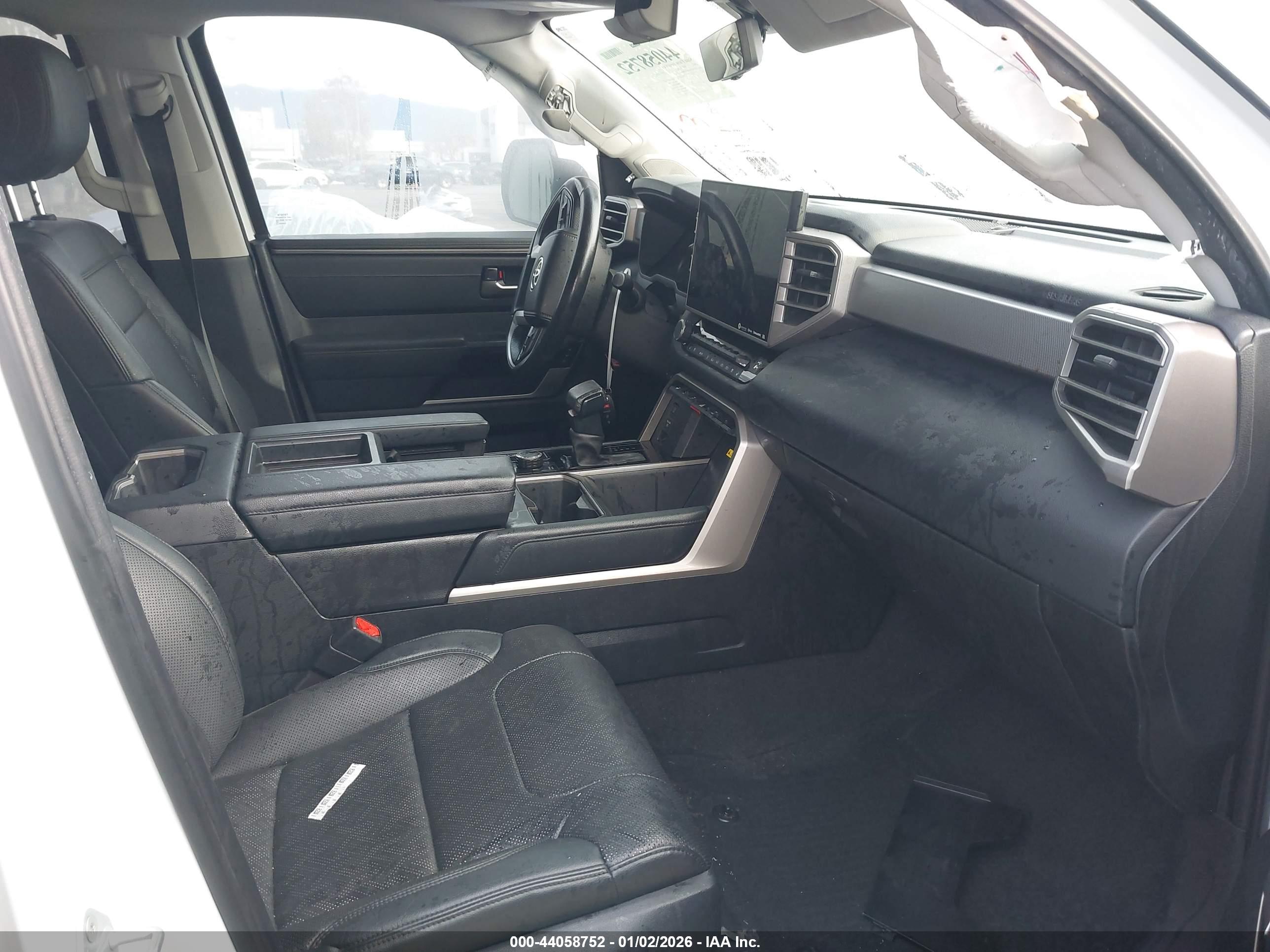 TOYOTA TUNDRA image 5