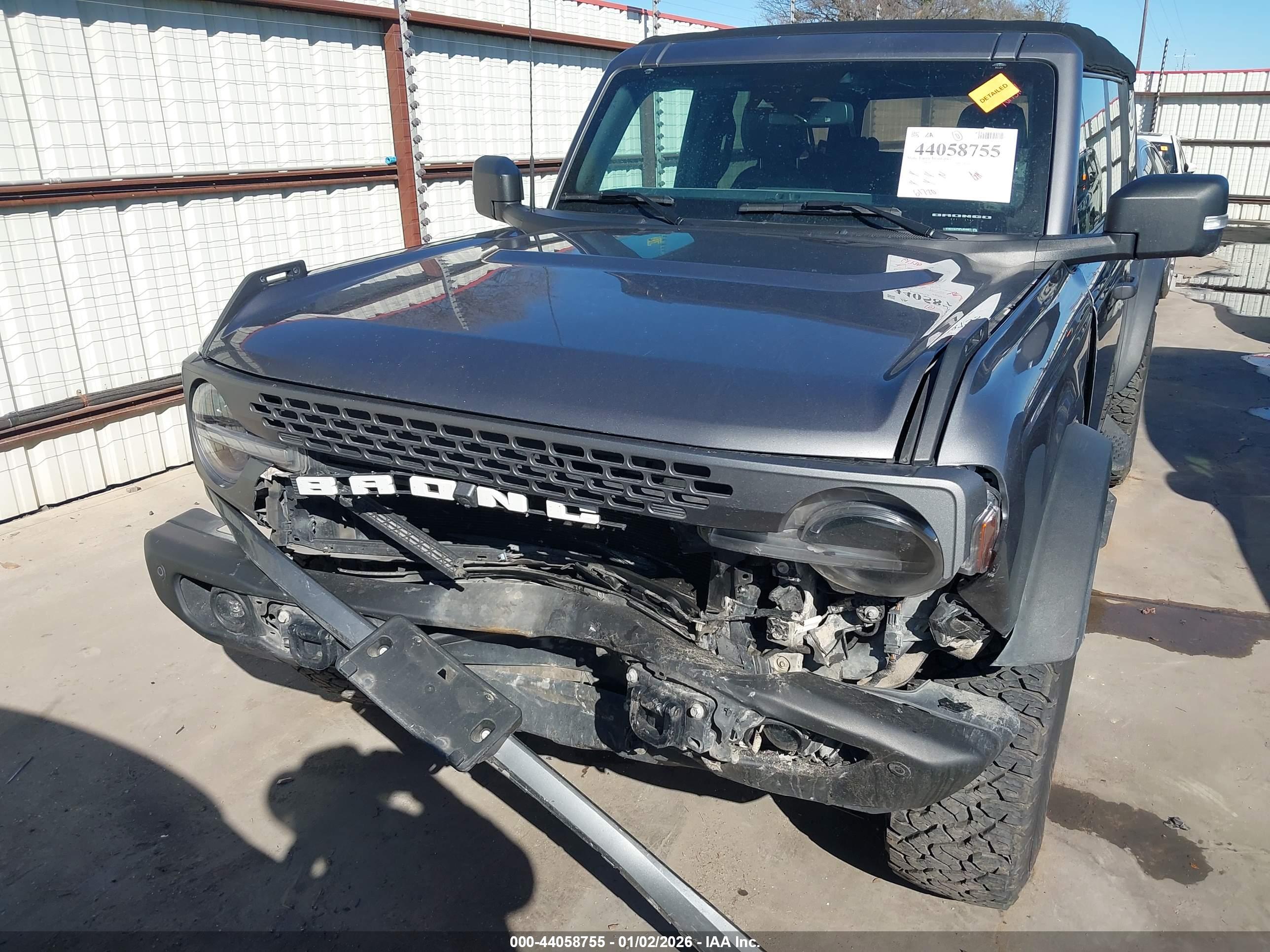 FORD BRONCO image 6