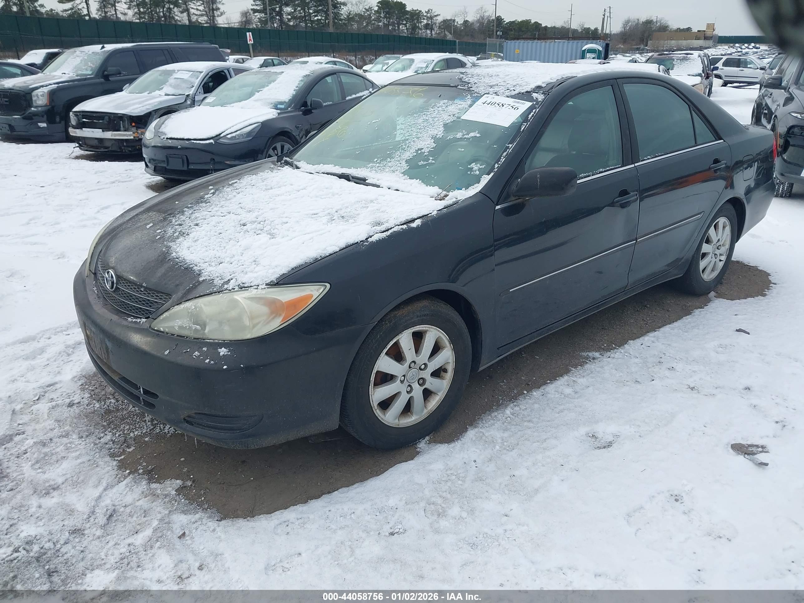 TOYOTA CAMRY image 2