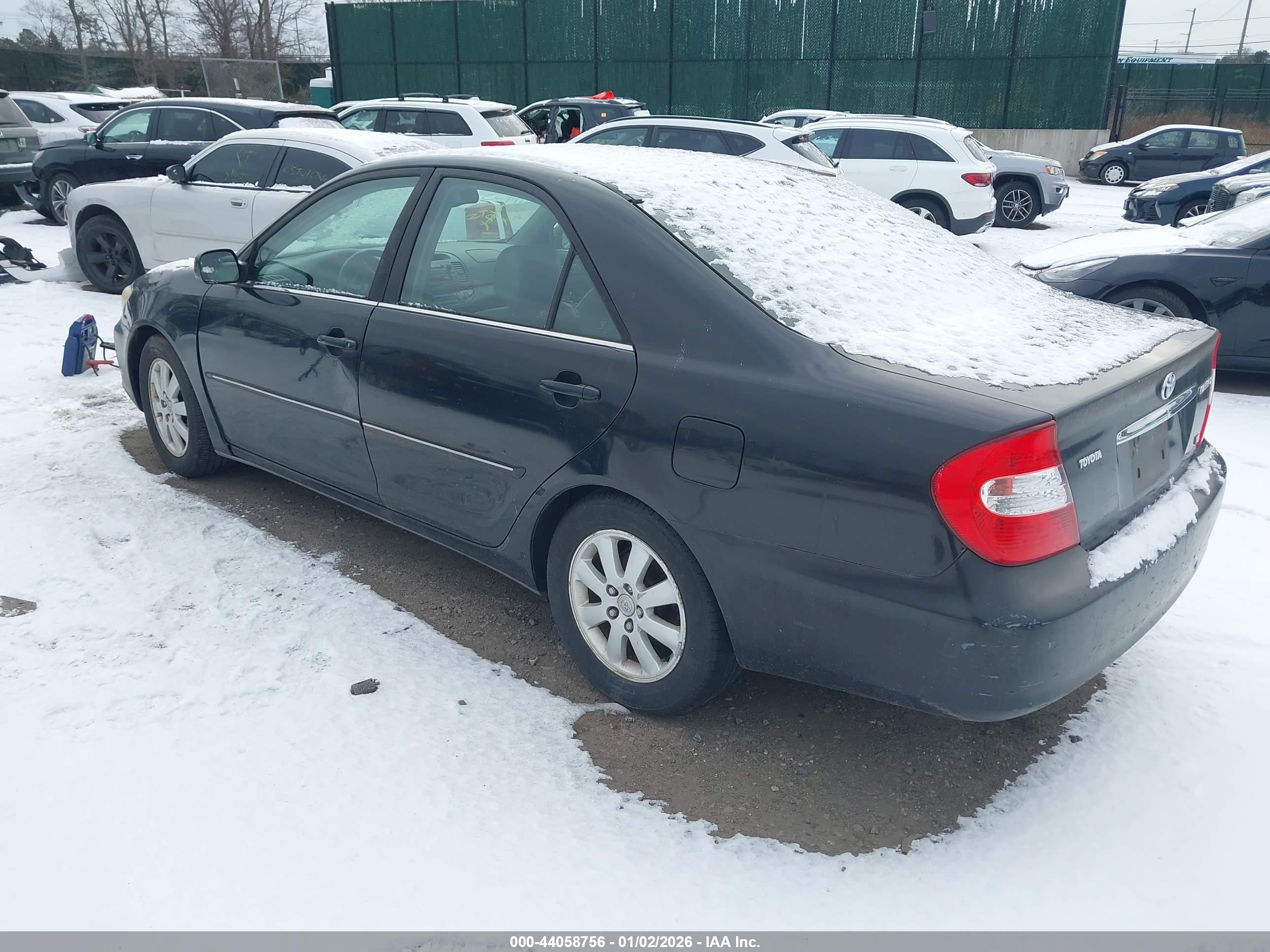 TOYOTA CAMRY image 3