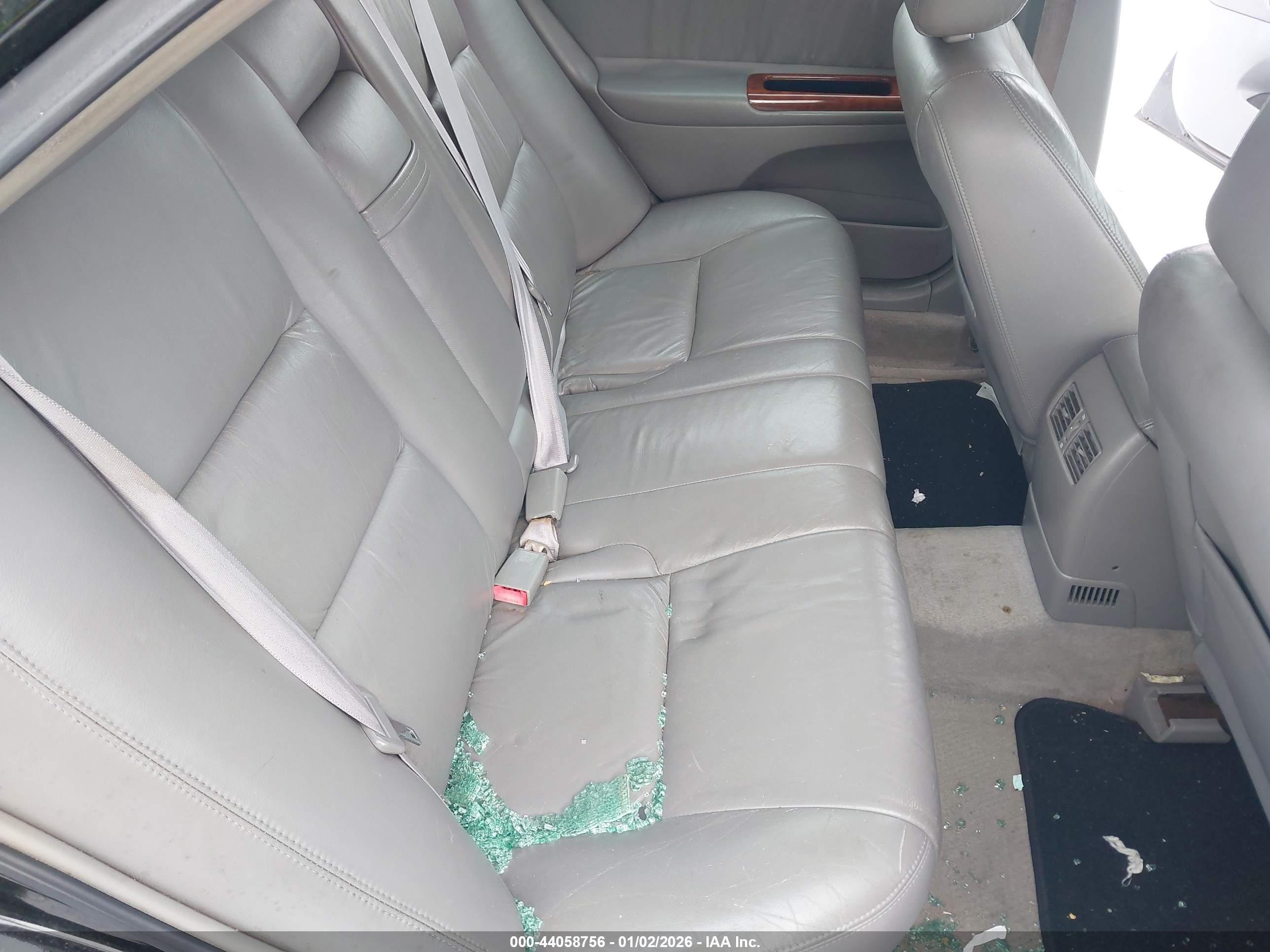 TOYOTA CAMRY image 8
