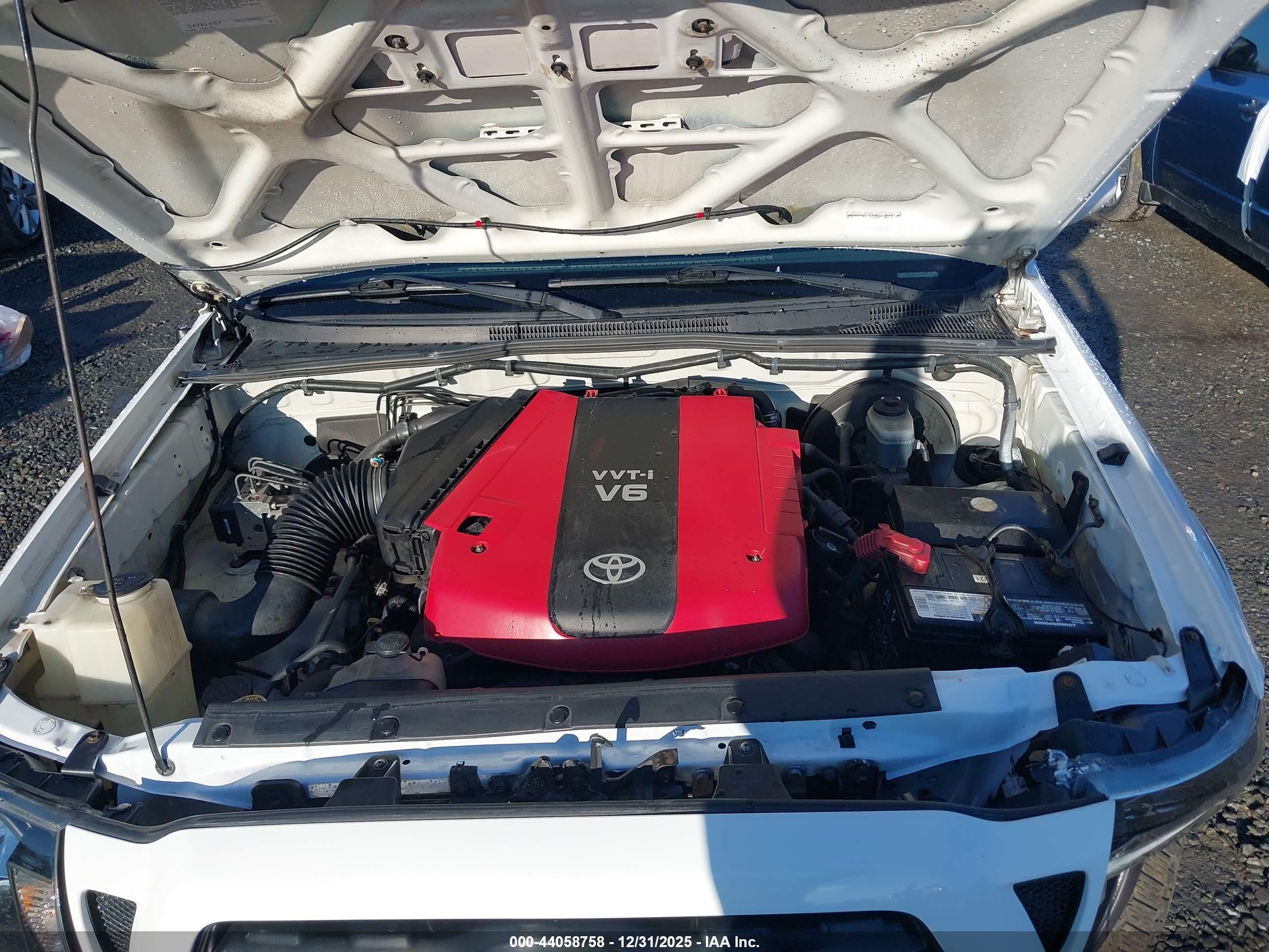 TOYOTA TACOMA image 10