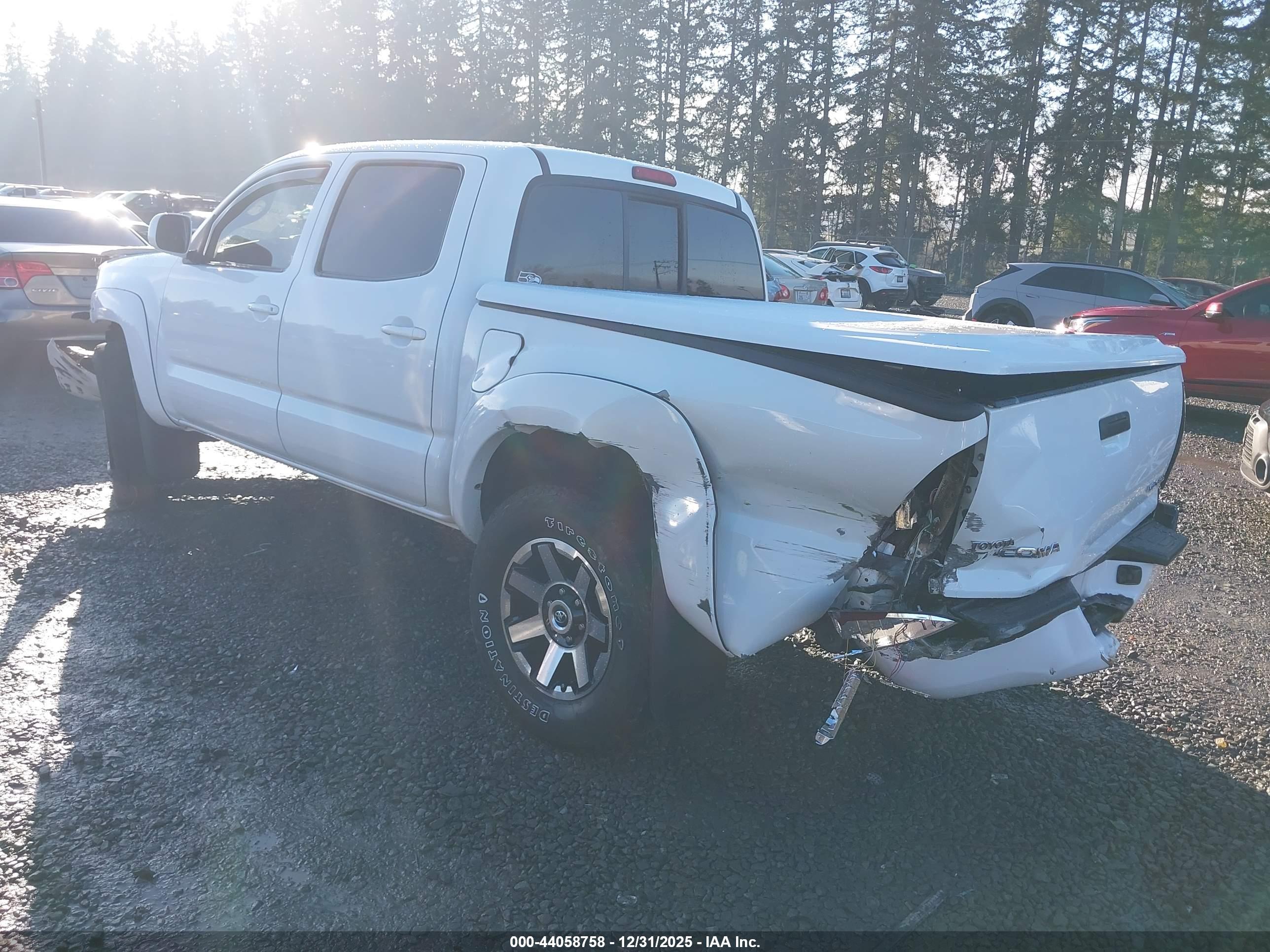 TOYOTA TACOMA image 3