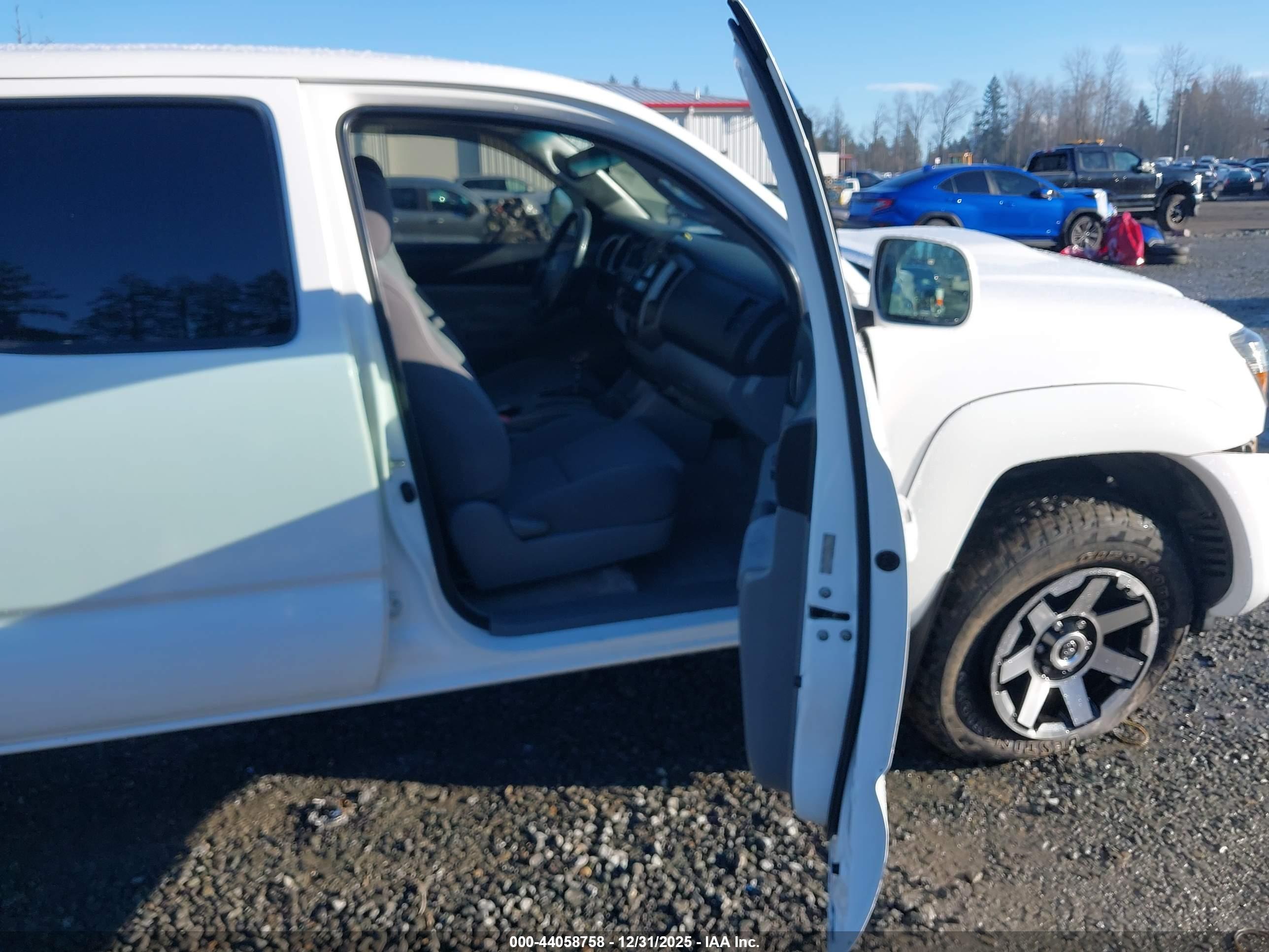 TOYOTA TACOMA image 5