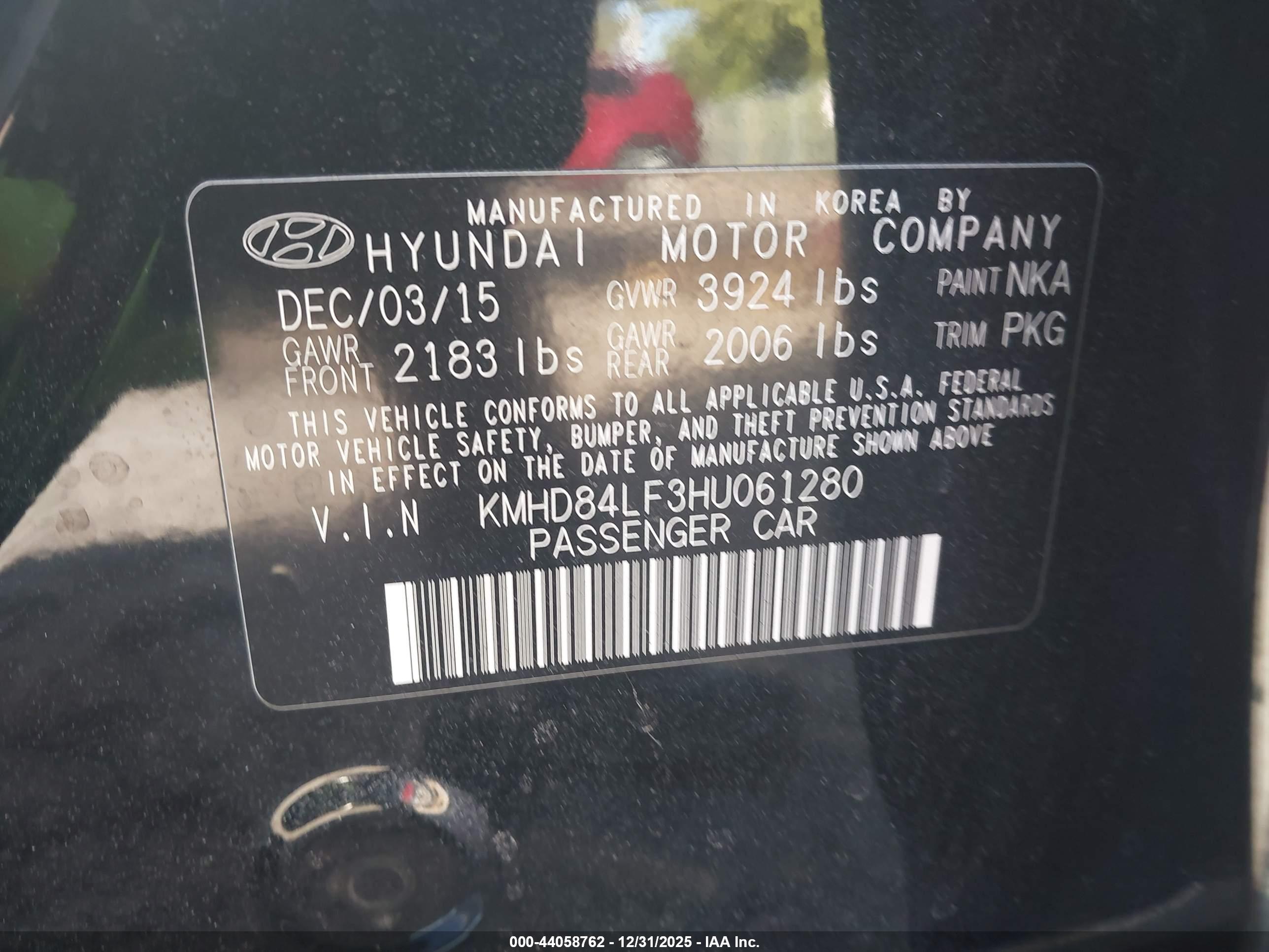 HYUNDAI ELANTRA image 9