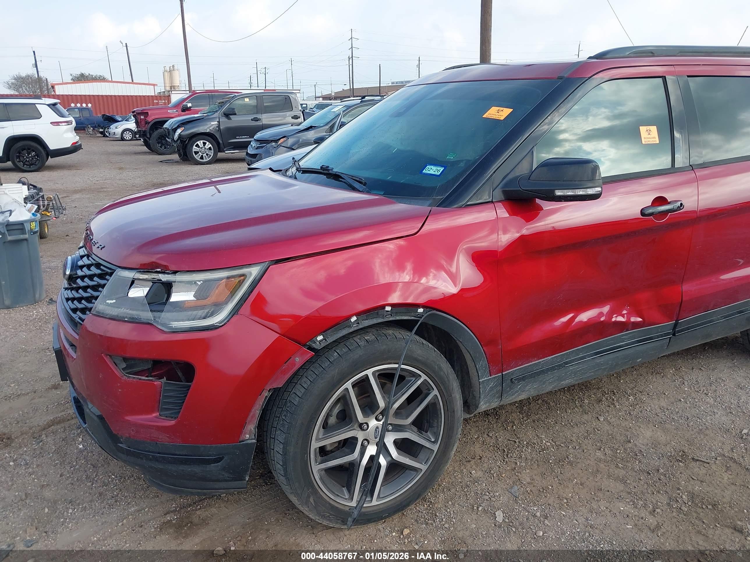 FORD EXPLORER image 6