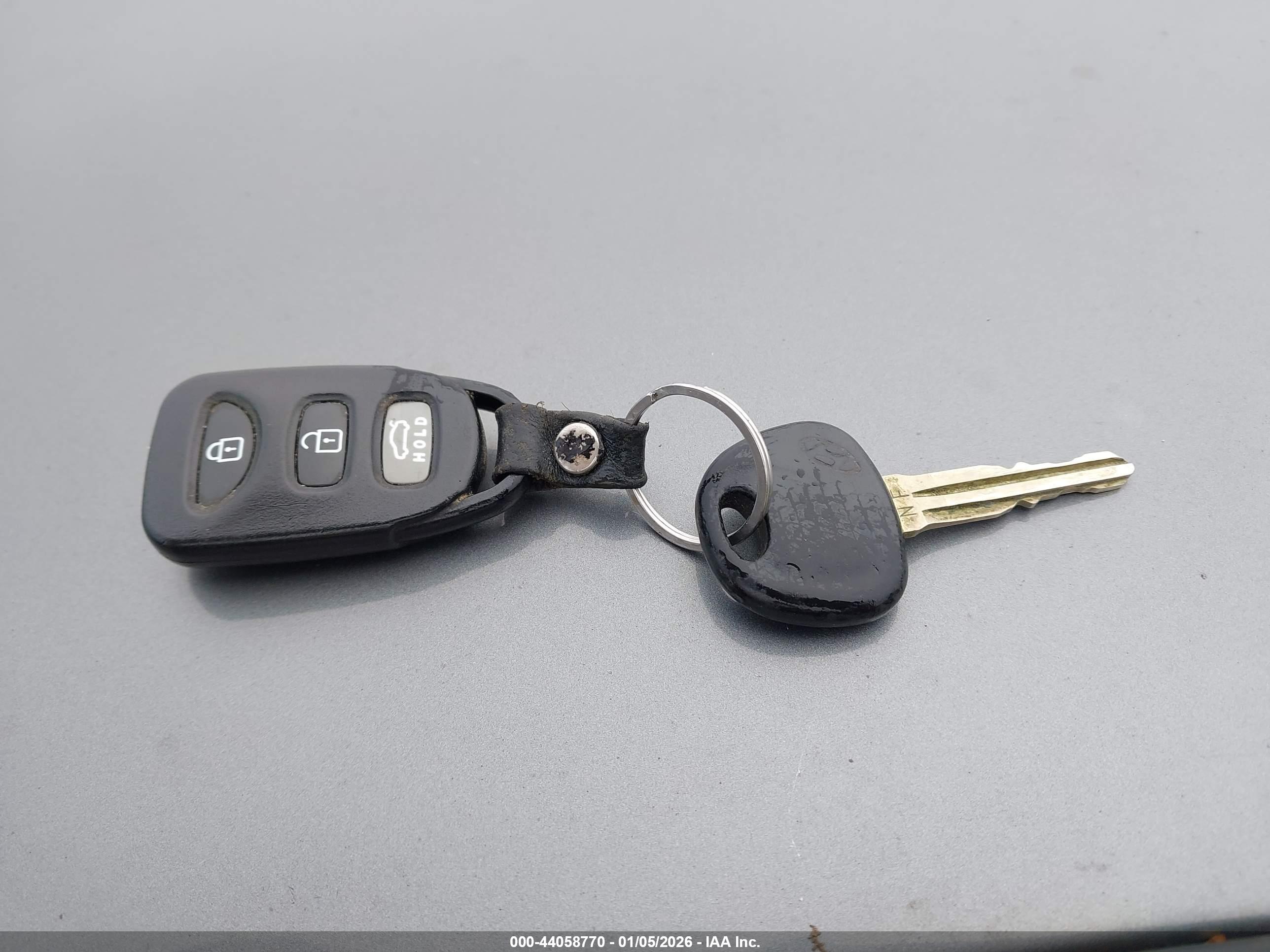HYUNDAI SONATA image 11