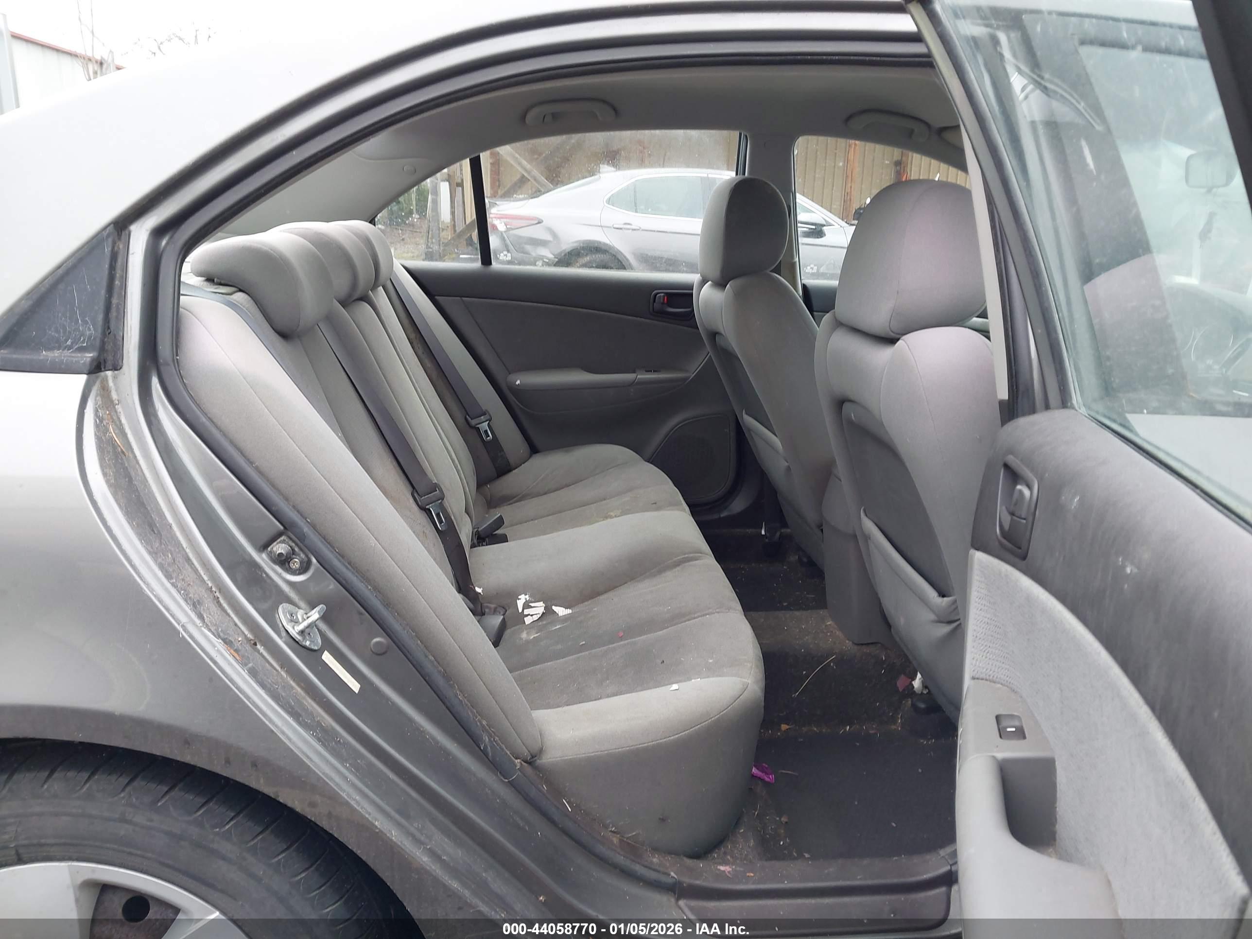 HYUNDAI SONATA image 8