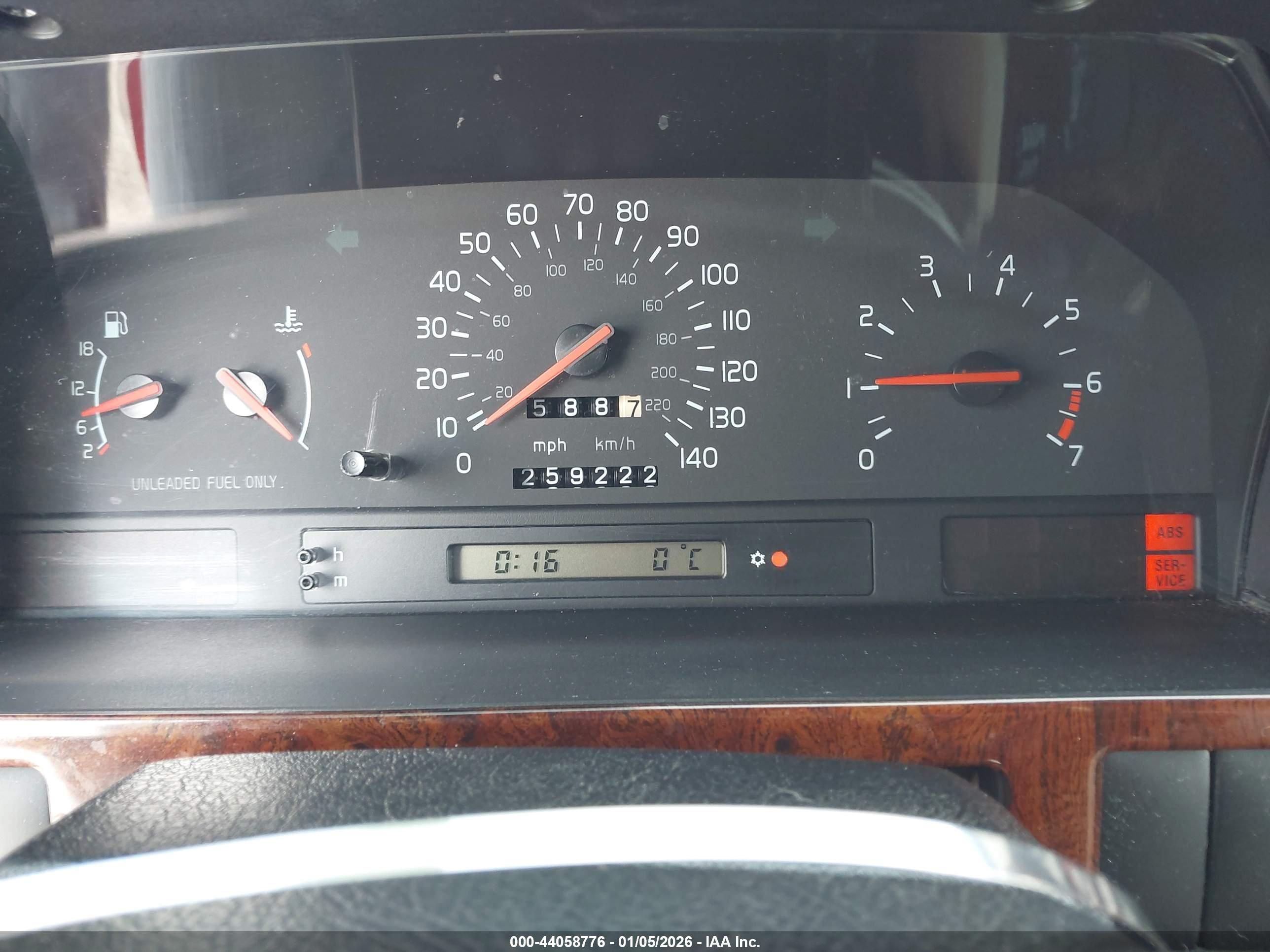 VOLVO 850 image 7