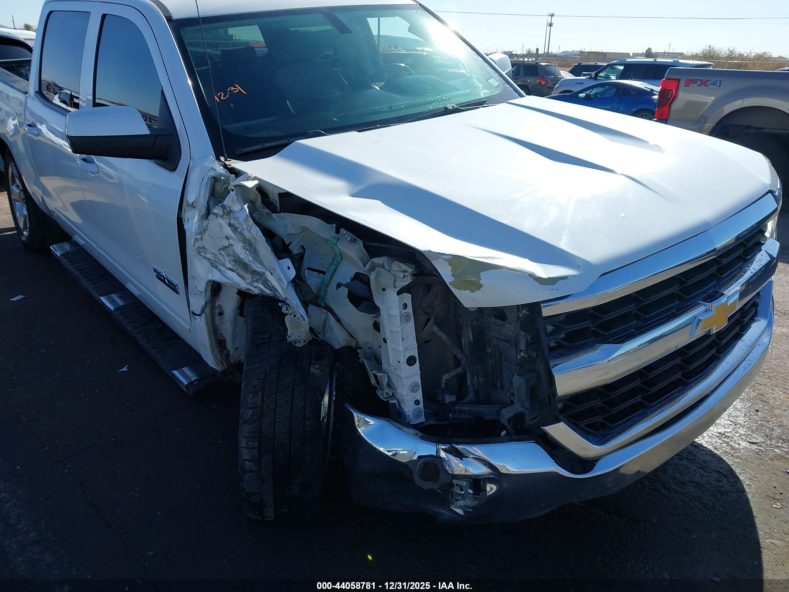 CHEVROLET SILVERADO image 6