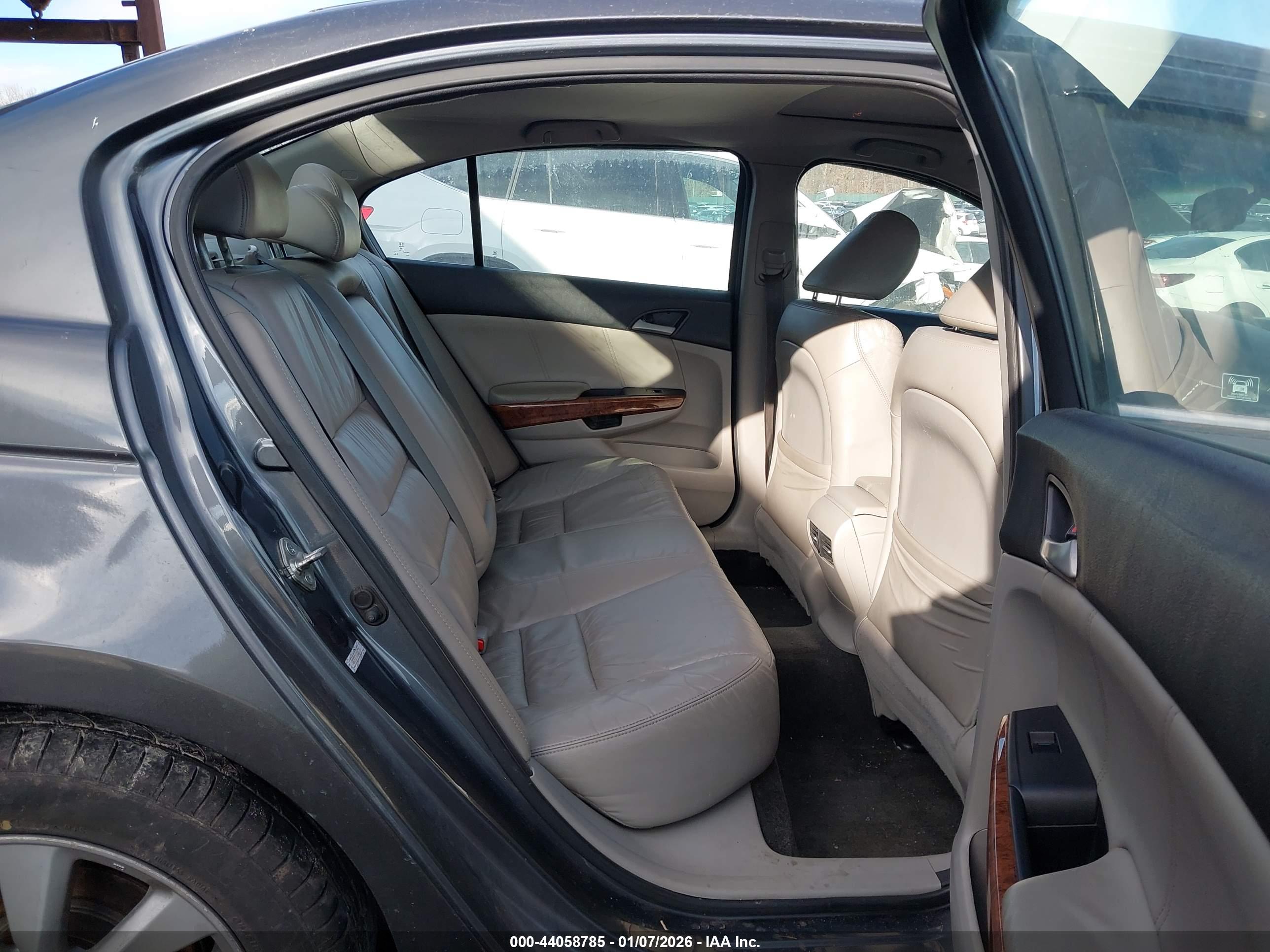 HONDA ACCORD image 8