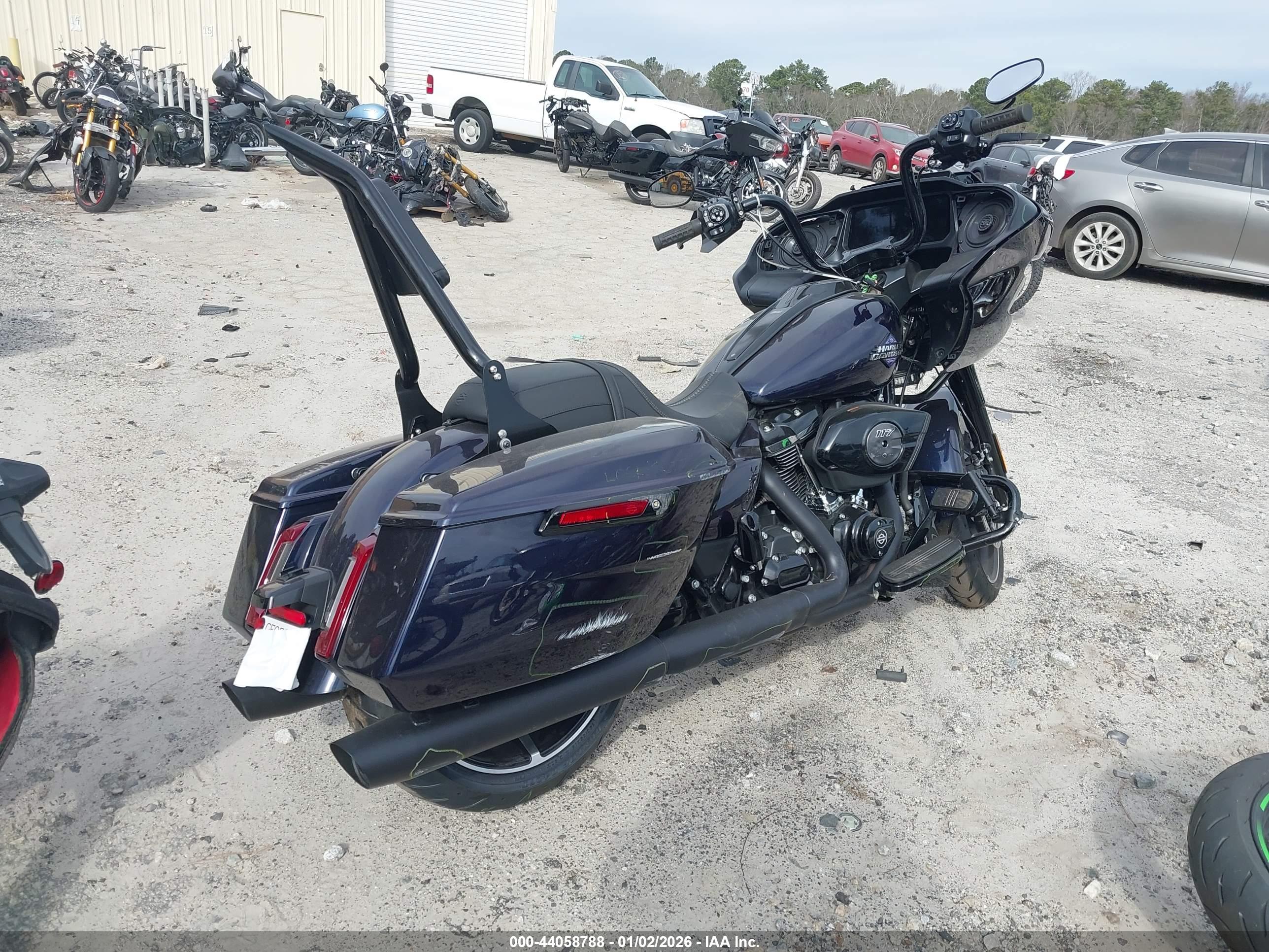 HARLEY-DAVIDSON FLTRX image 4
