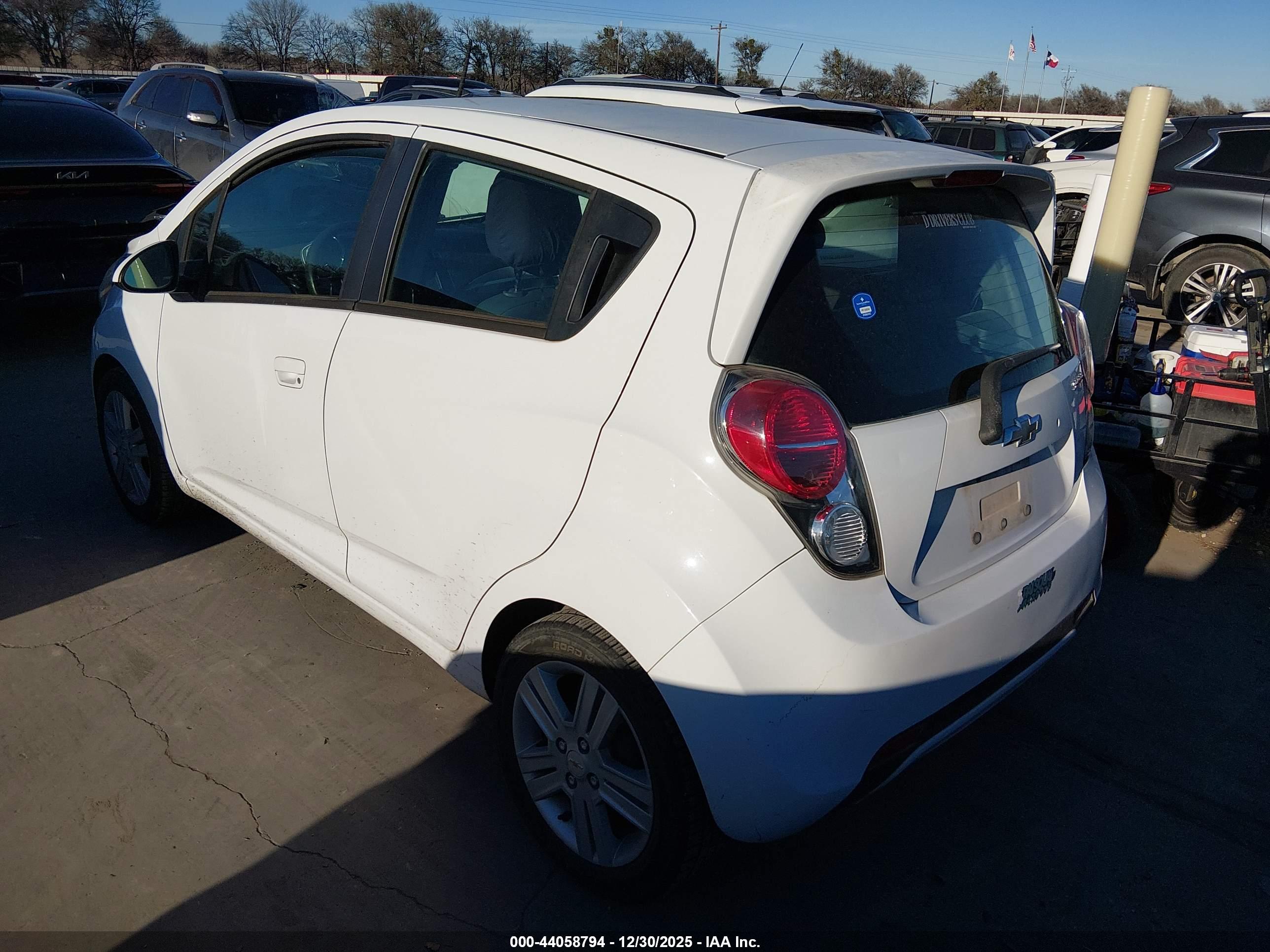 CHEVROLET SPARK image 3