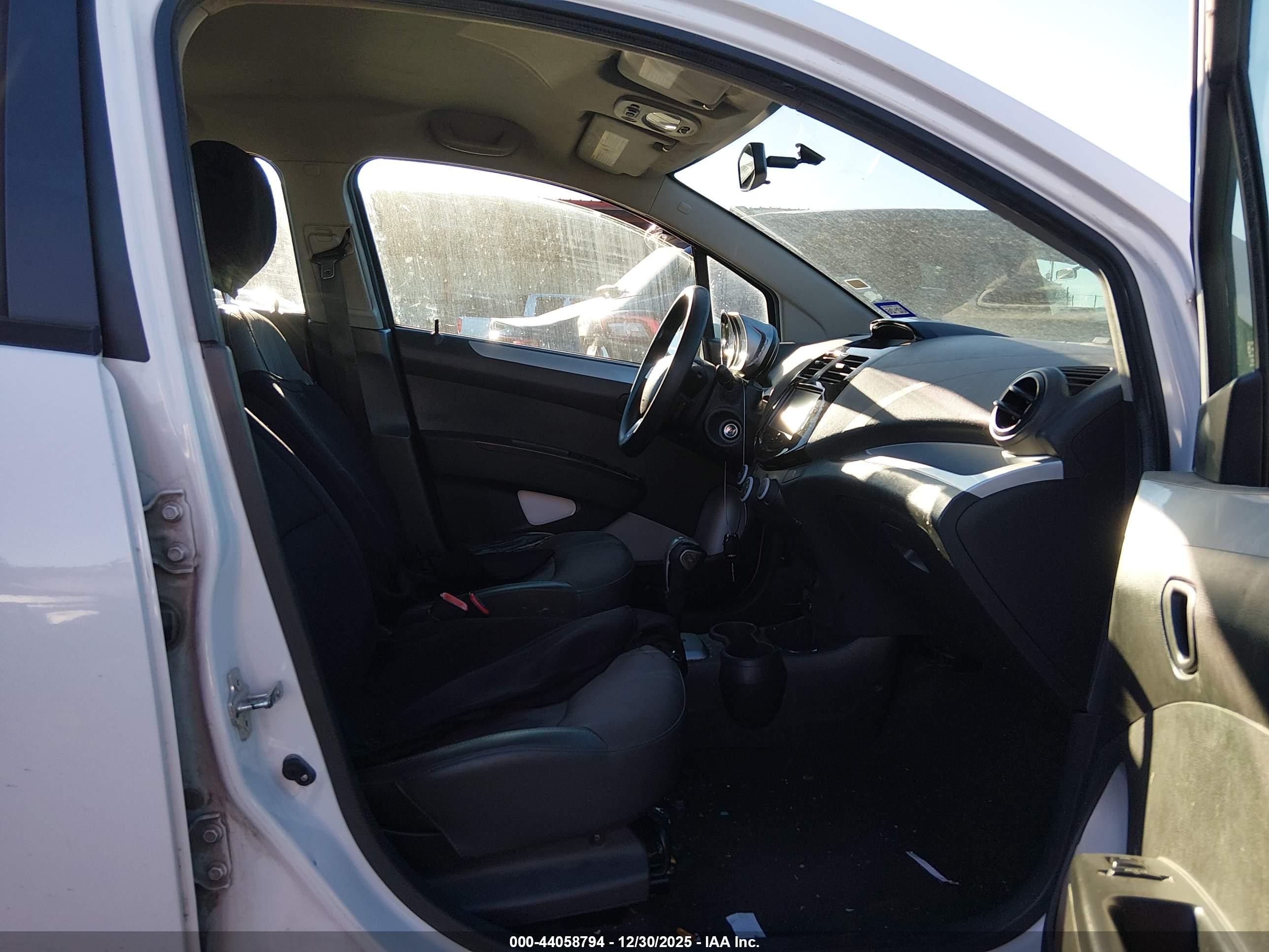 CHEVROLET SPARK image 5