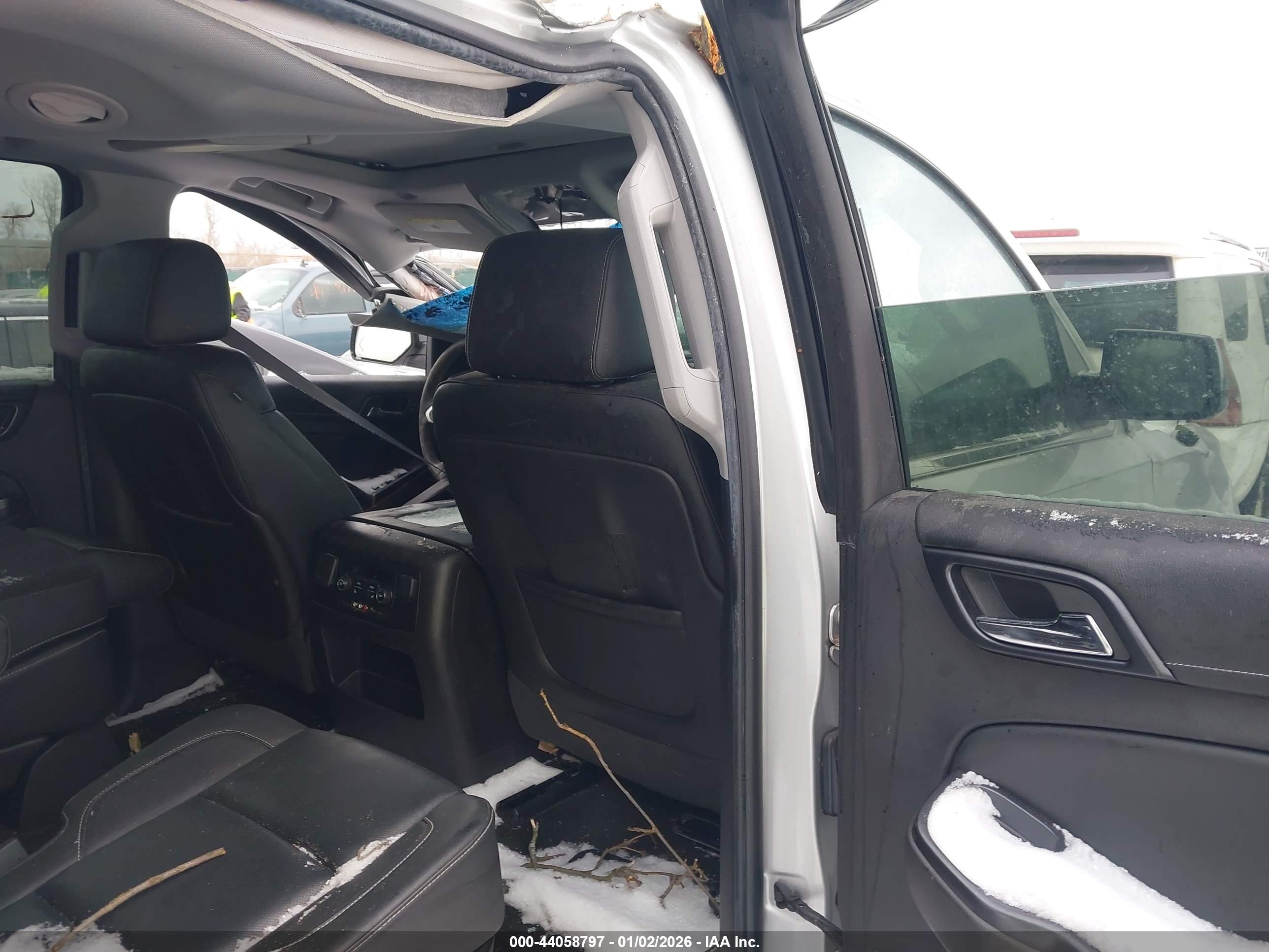 CHEVROLET TAHOE image 8