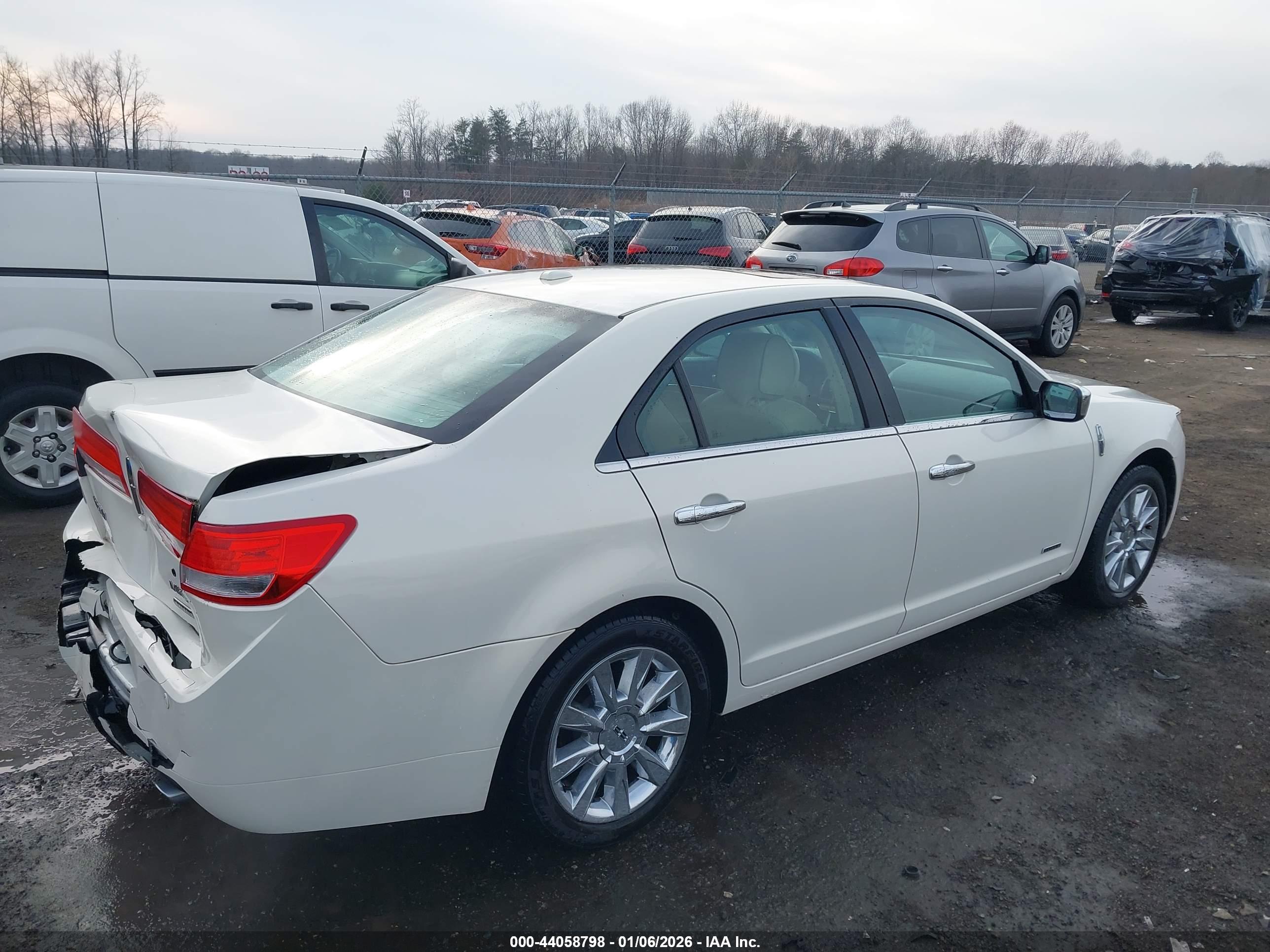 LINCOLN MKZ image 4
