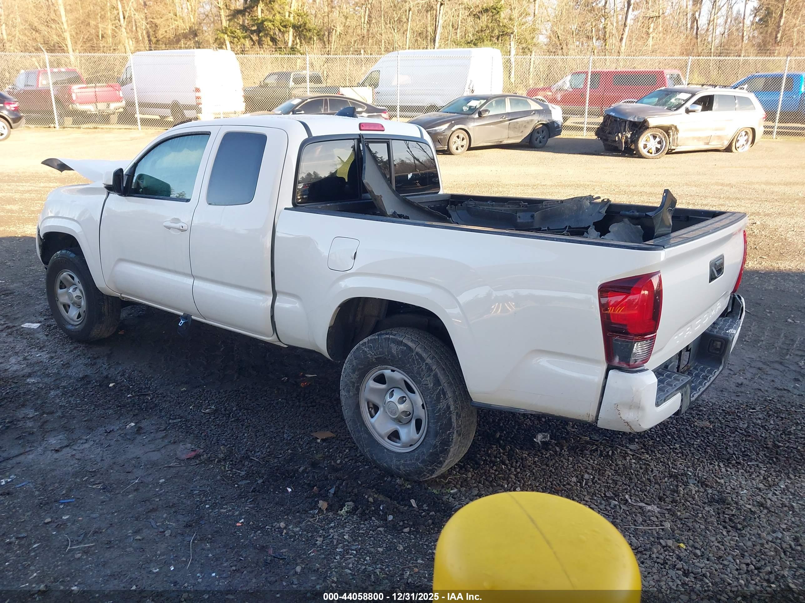 TOYOTA TACOMA image 3