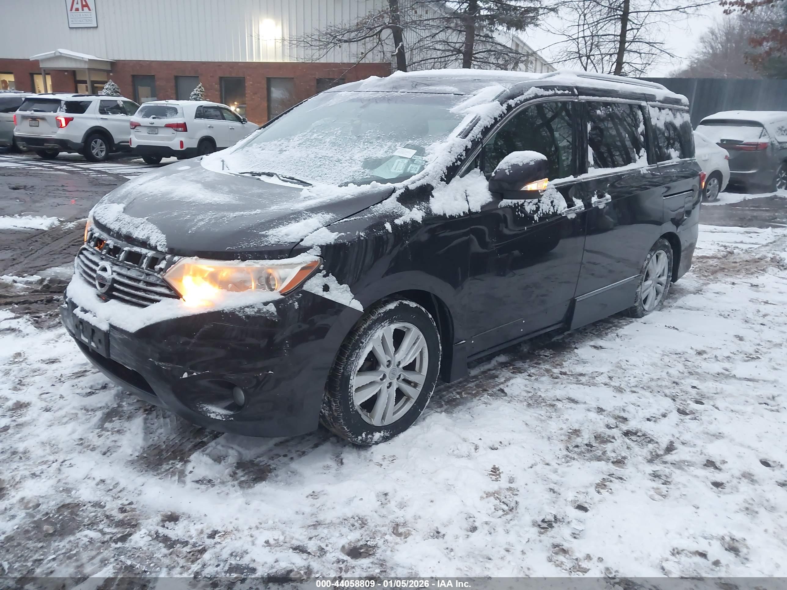 NISSAN QUEST image 2