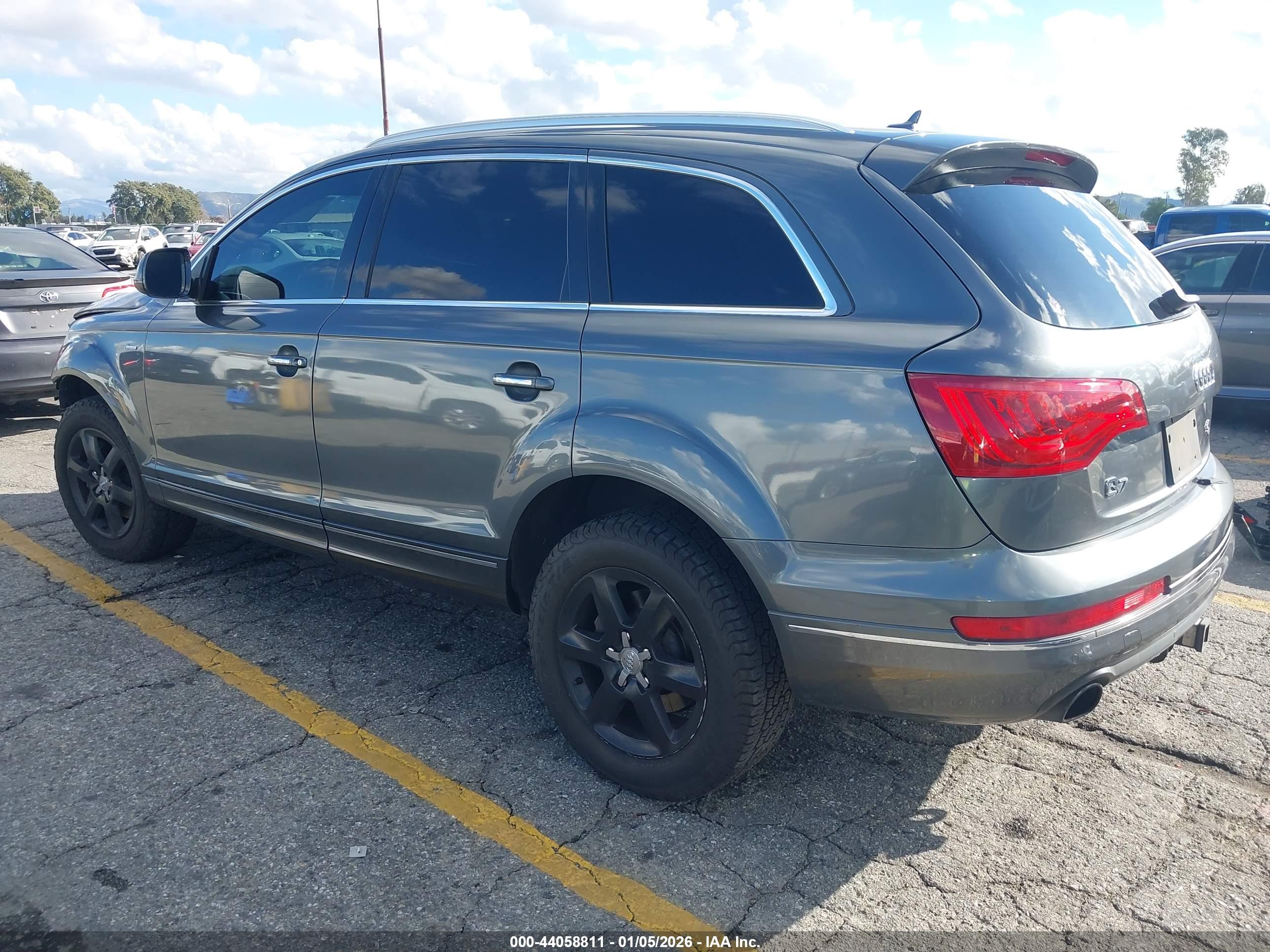 AUDI Q7 image 3