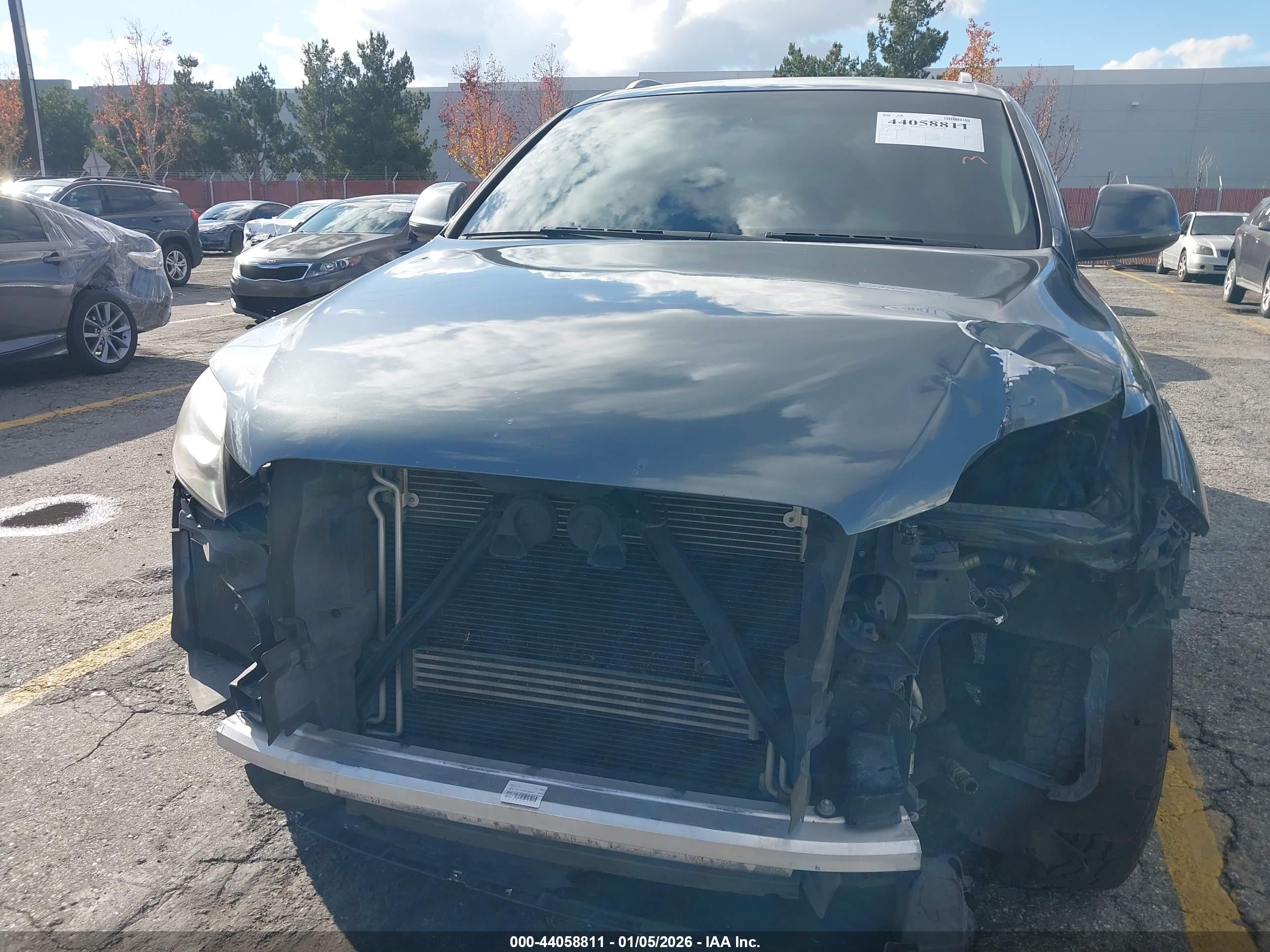 AUDI Q7 image 6