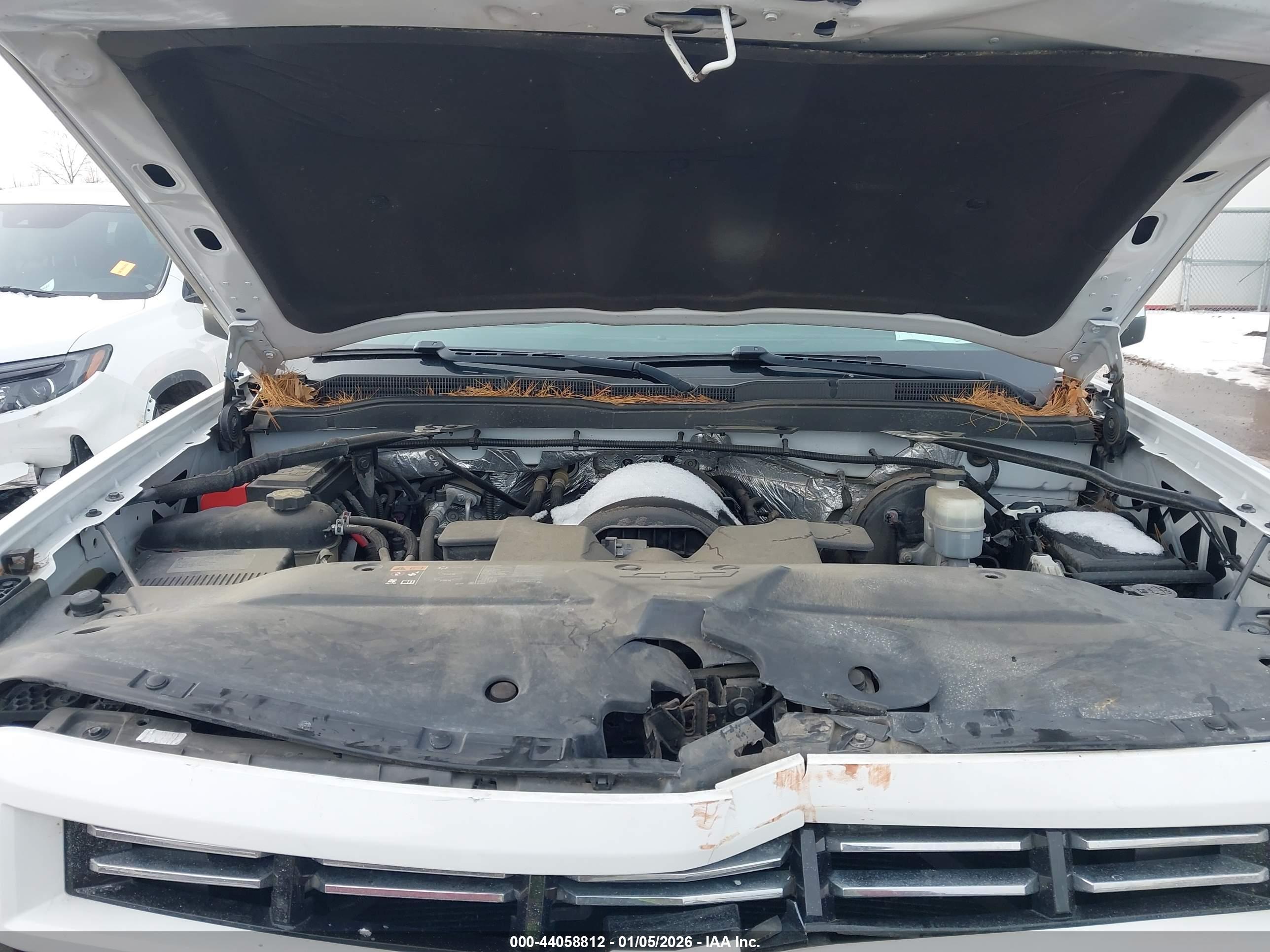 CHEVROLET SILVERADO image 10