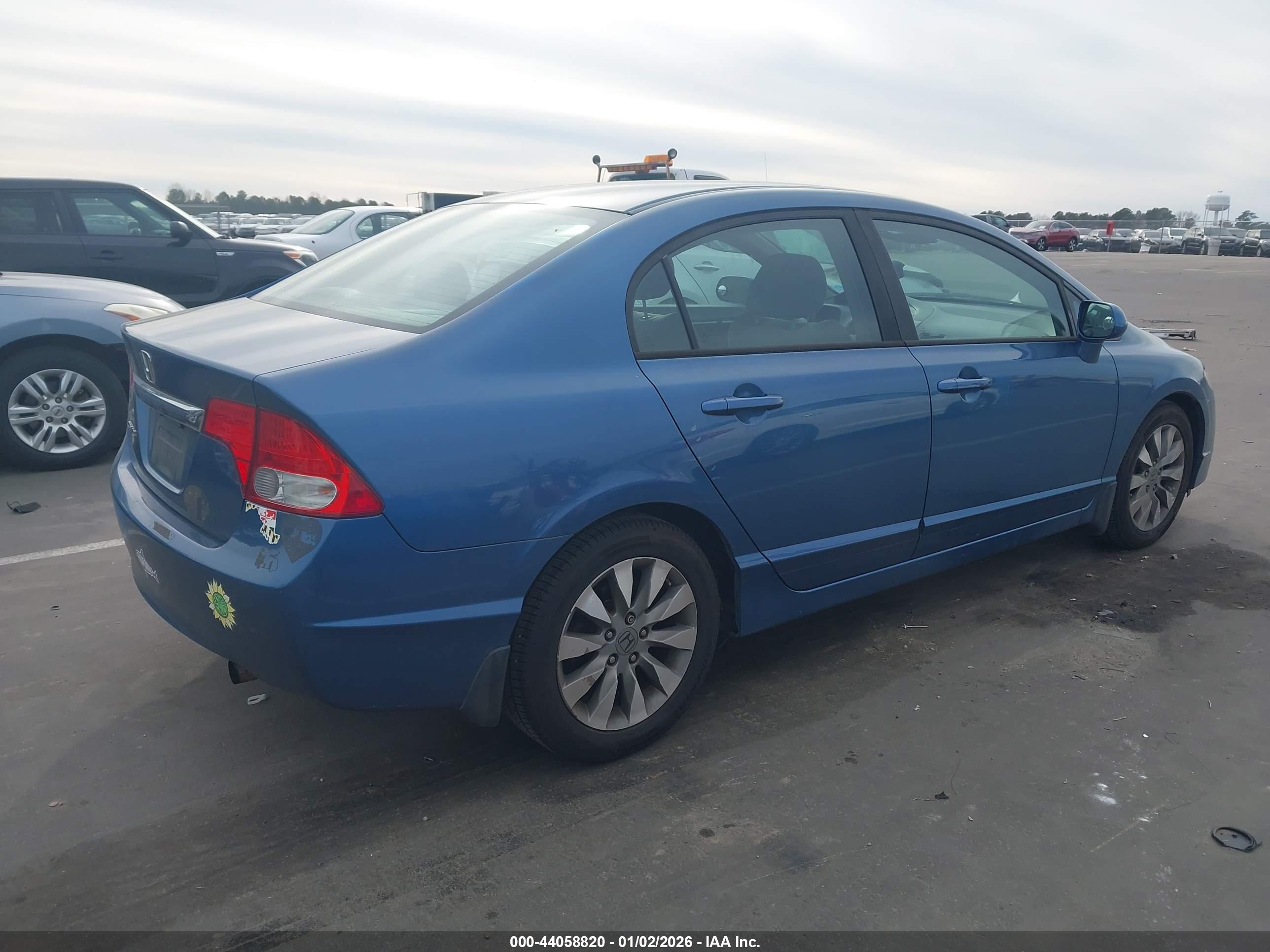 HONDA CIVIC image 4