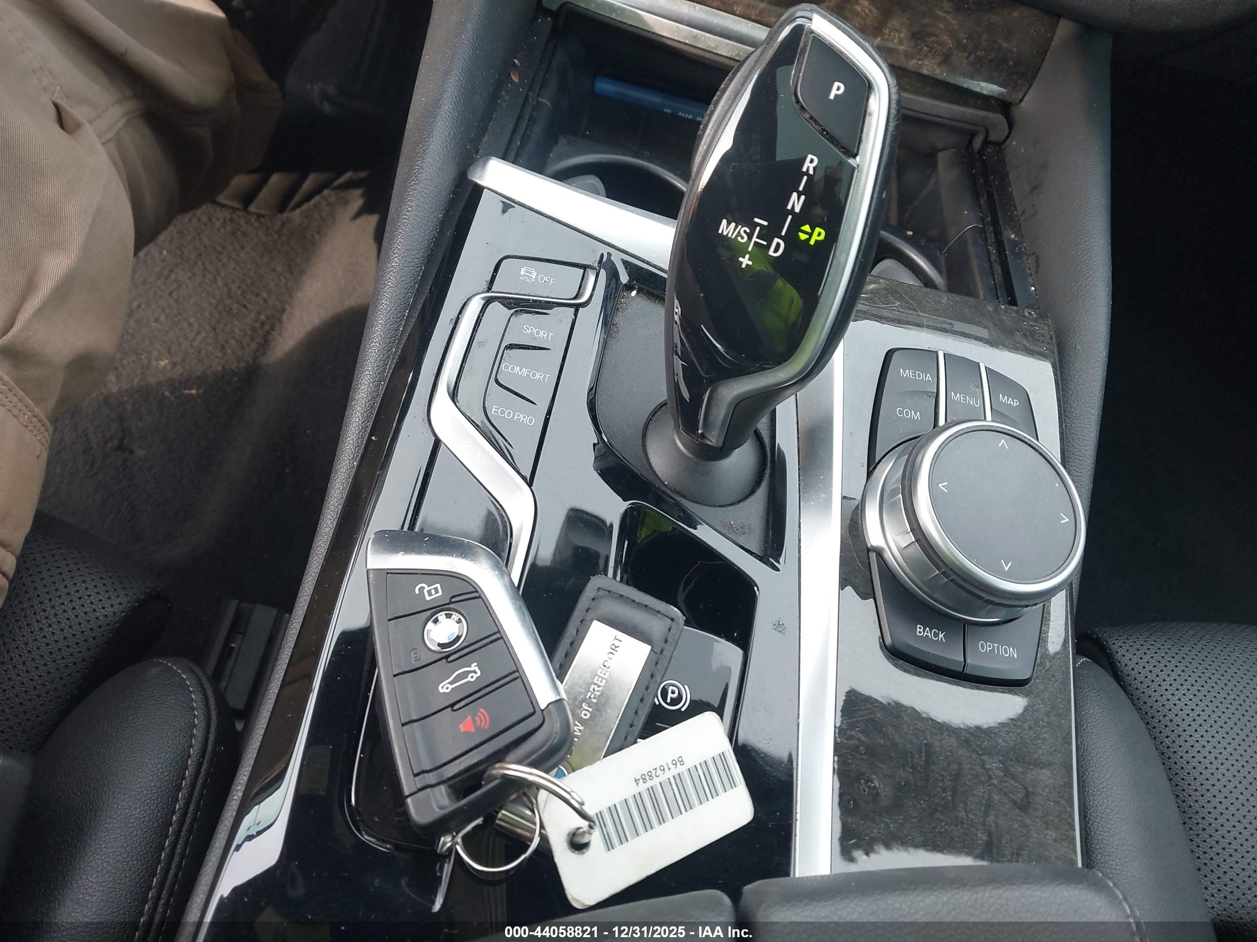 BMW 530I image 11
